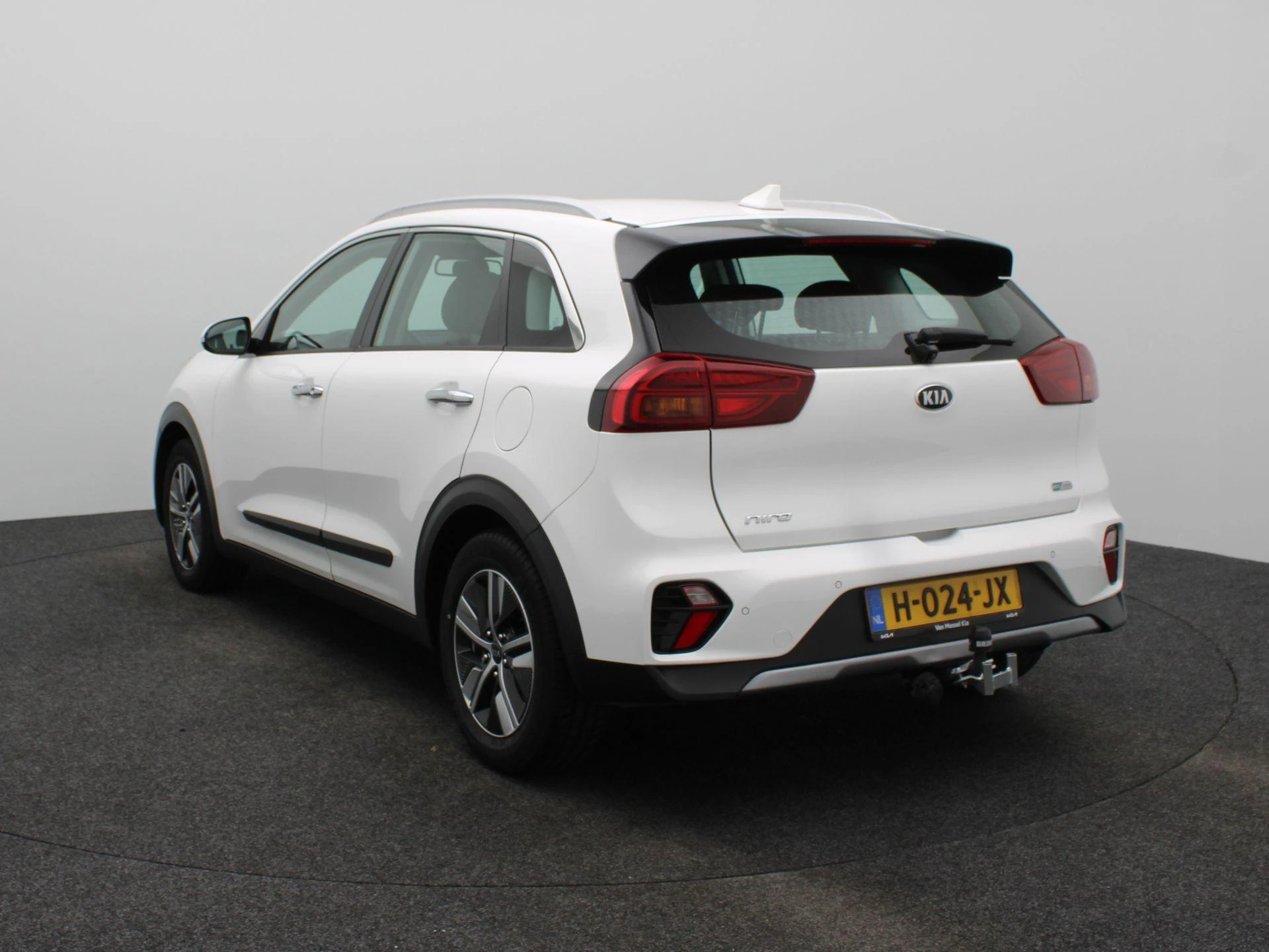 Kia-Niro-image-1