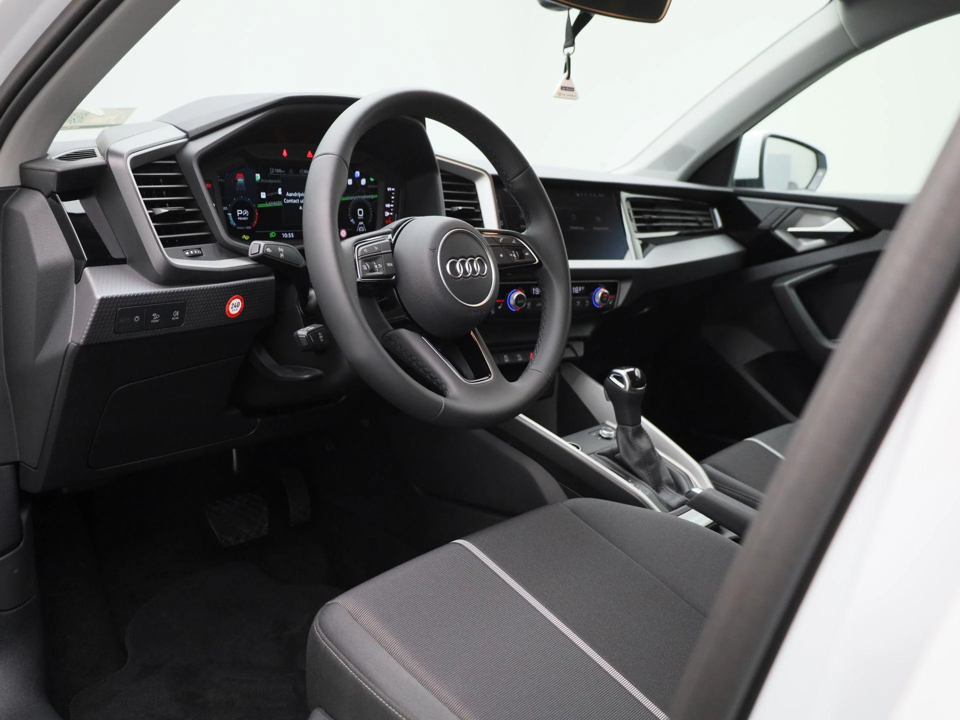 Audi-A1-image-31