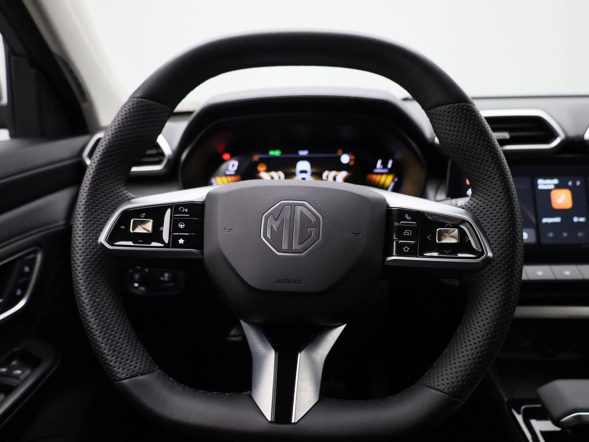 MG-ZS-image-6