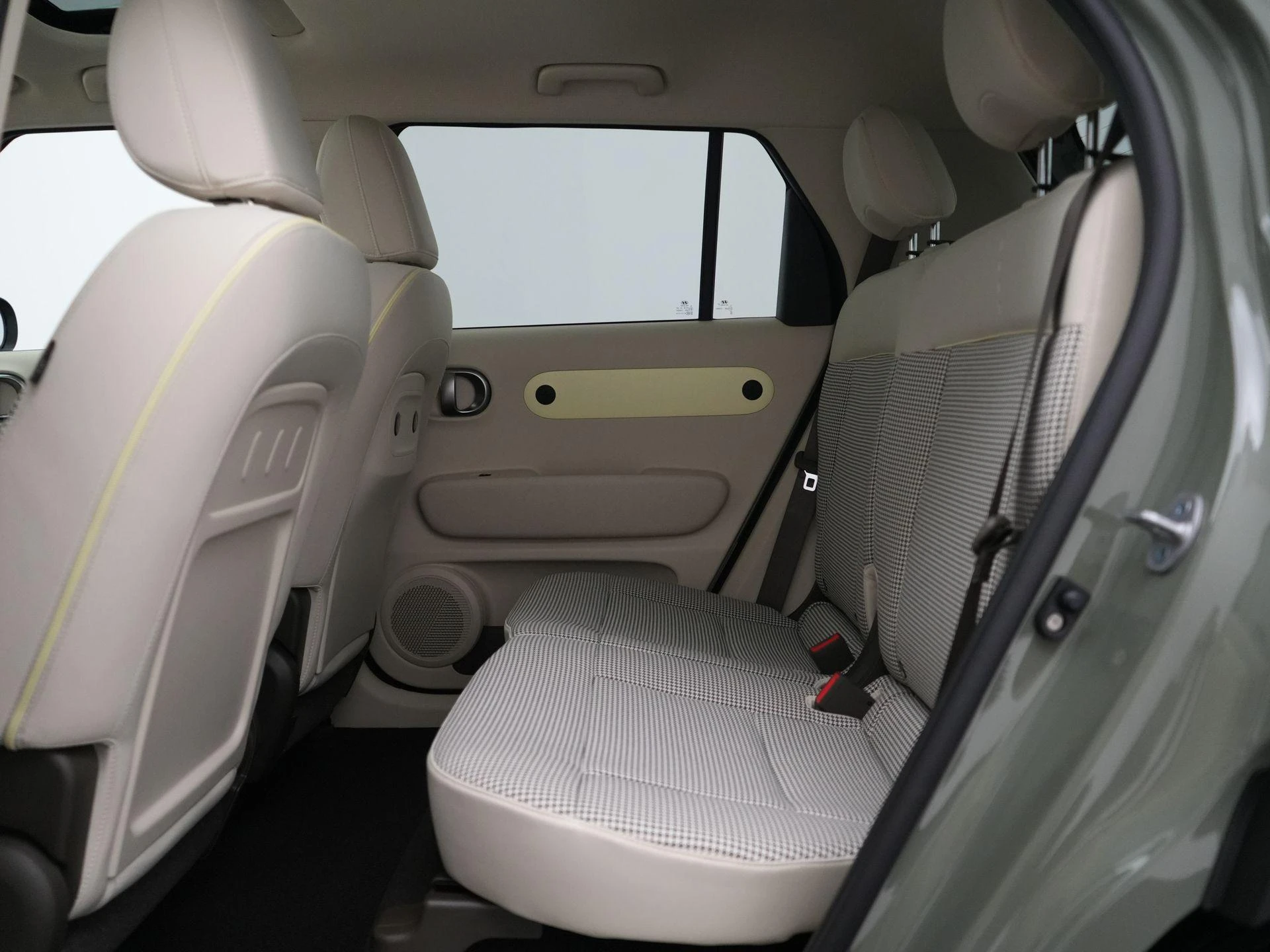Hyundai-Inster-image-39