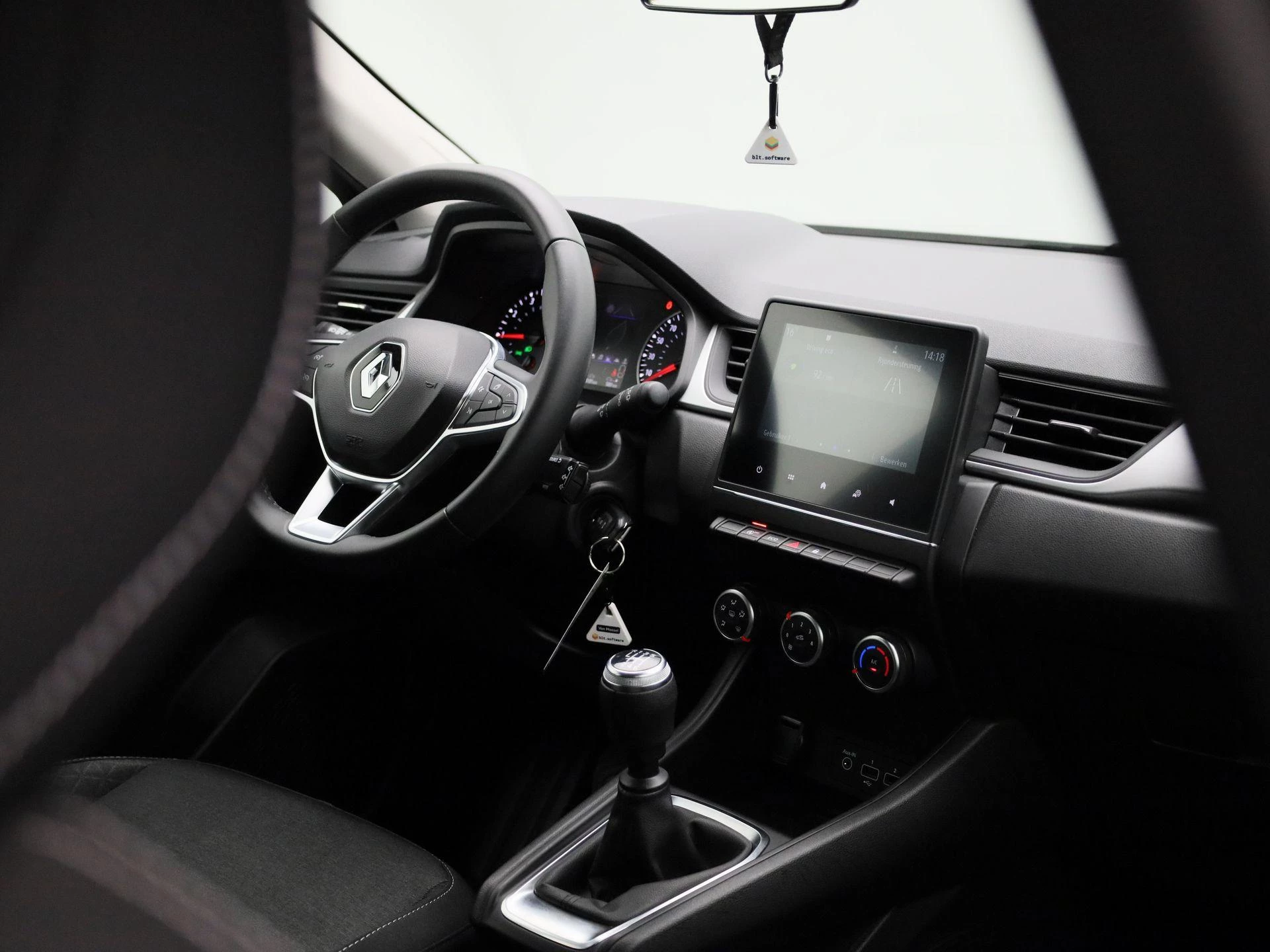 Renault-Captur-image-28