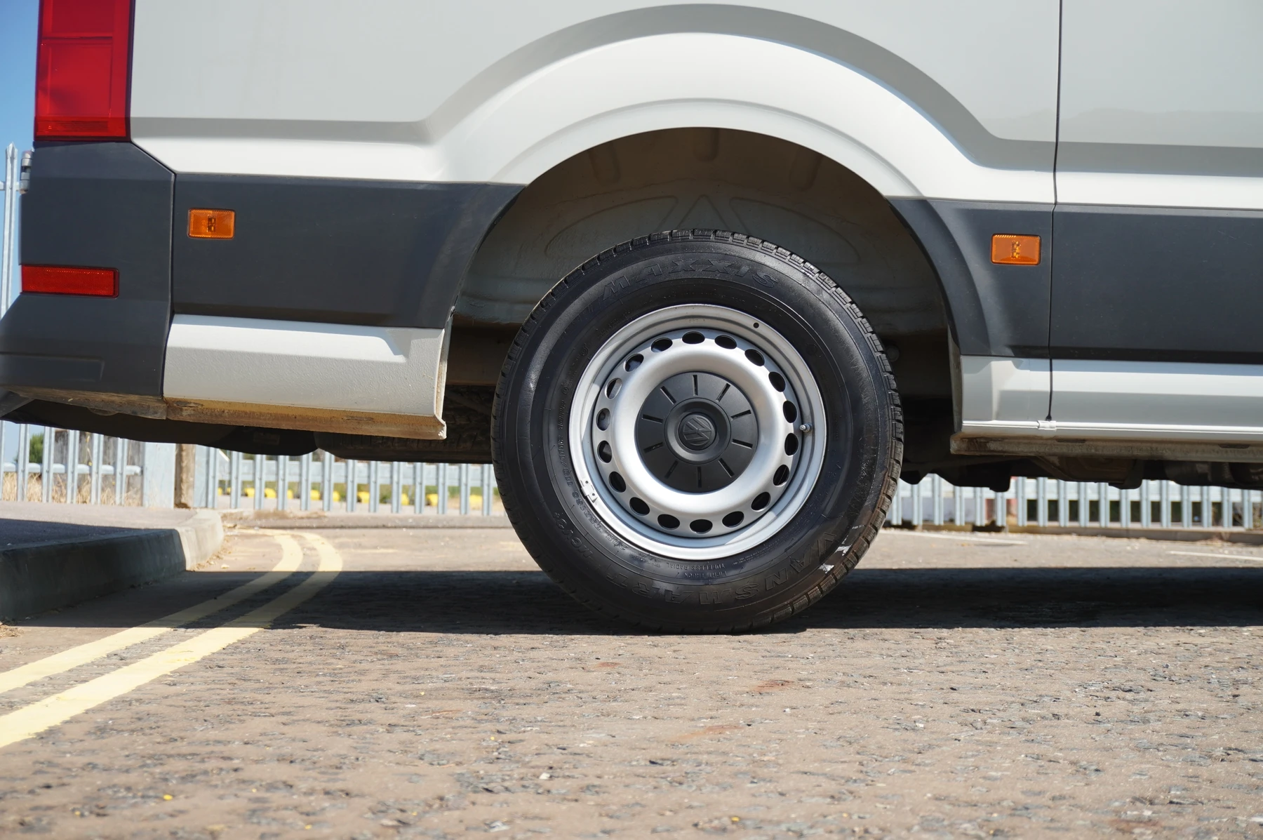Volkswagen-Crafter-image-9