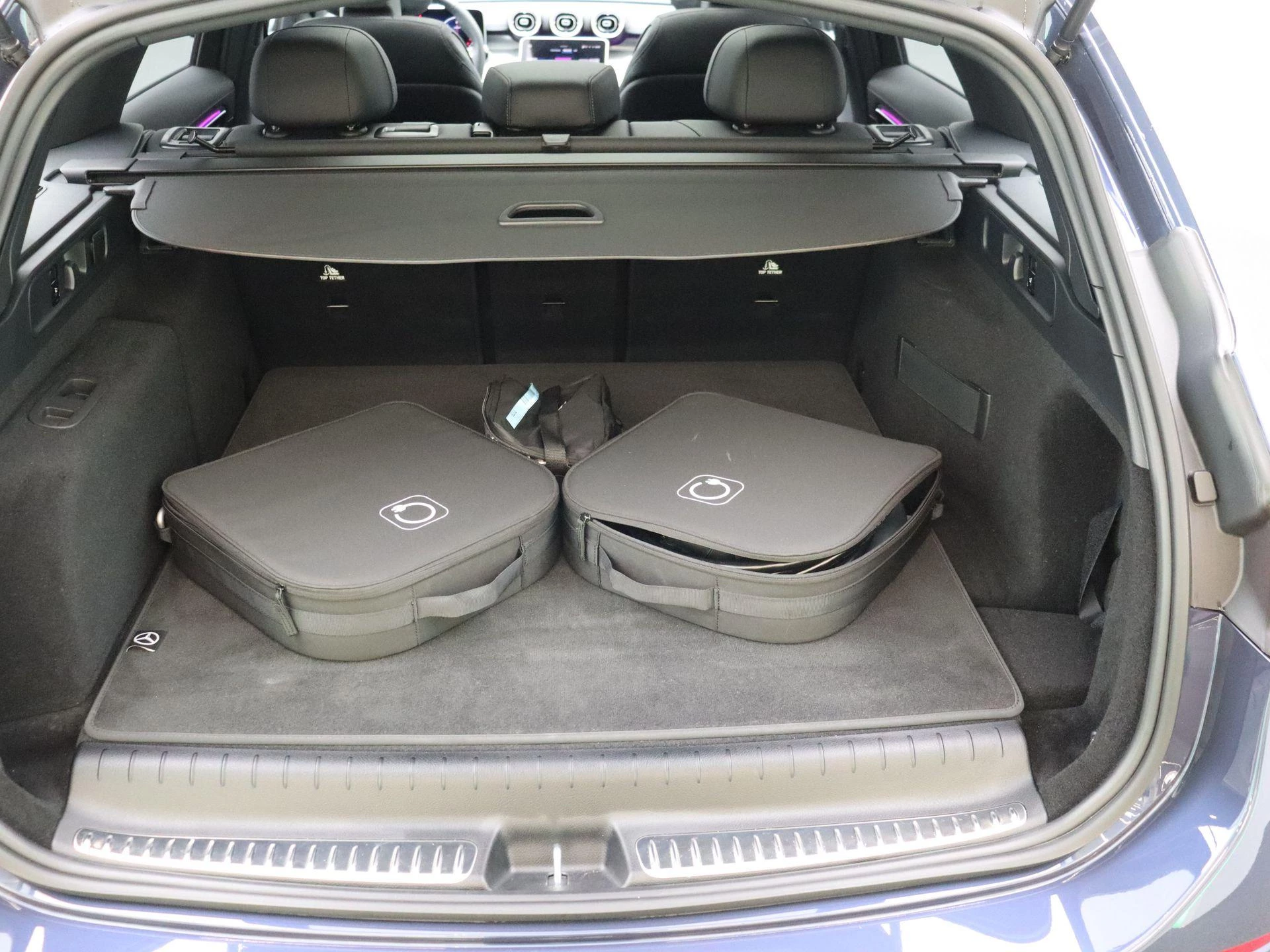 Mercedes-Benz C-Klasse 300 de 4MATIC Break AMG Line + LEDER + PANO + TREKHAAK + DIGITAL LIGHT +