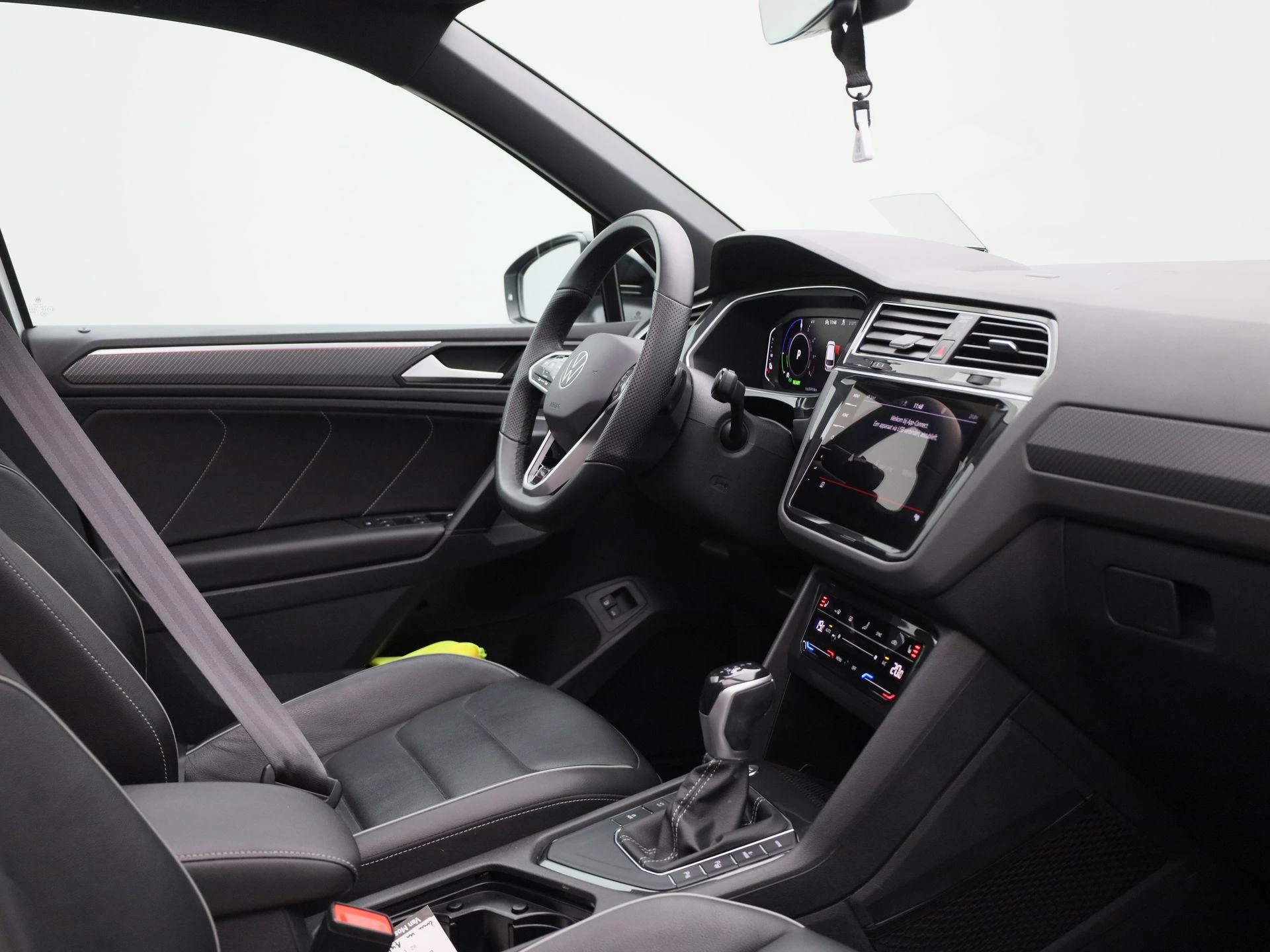 Volkswagen Tiguan 1.4 TSI eHybrid R-Line Business+ 245 PK|