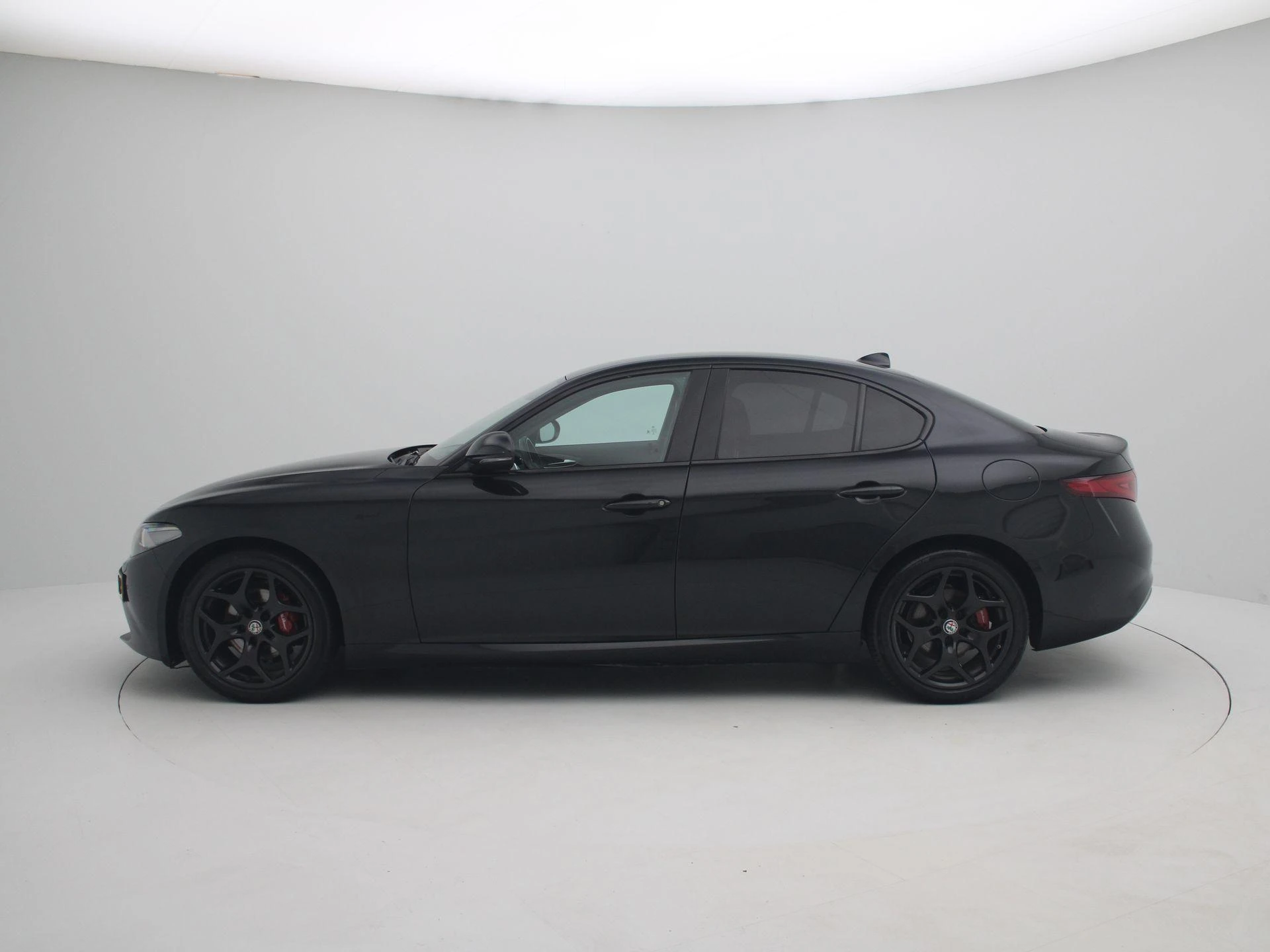 Alfa Romeo-Giulia-image-4