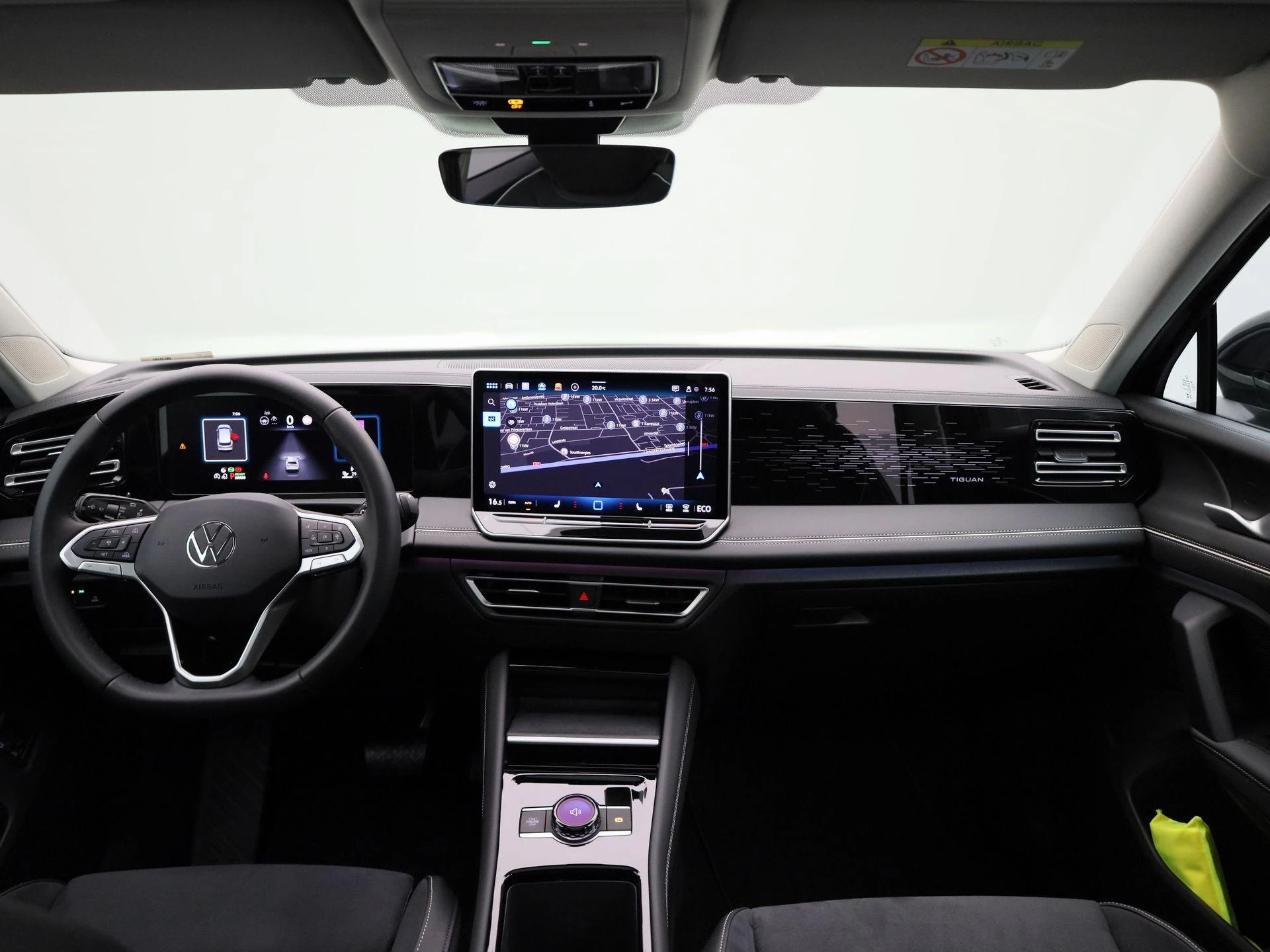 Volkswagen-Tiguan-image-43