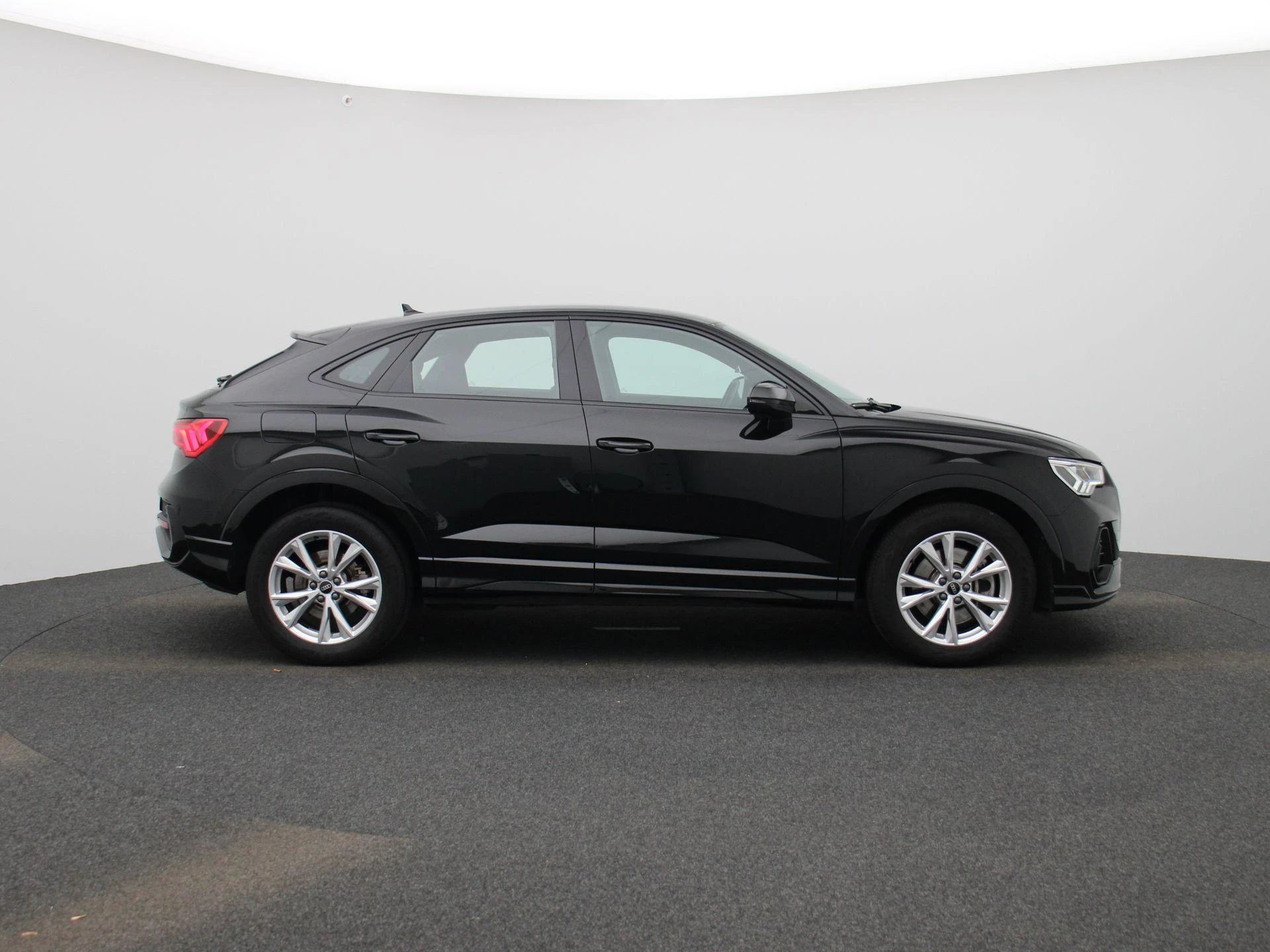Audi-Q3-image-5