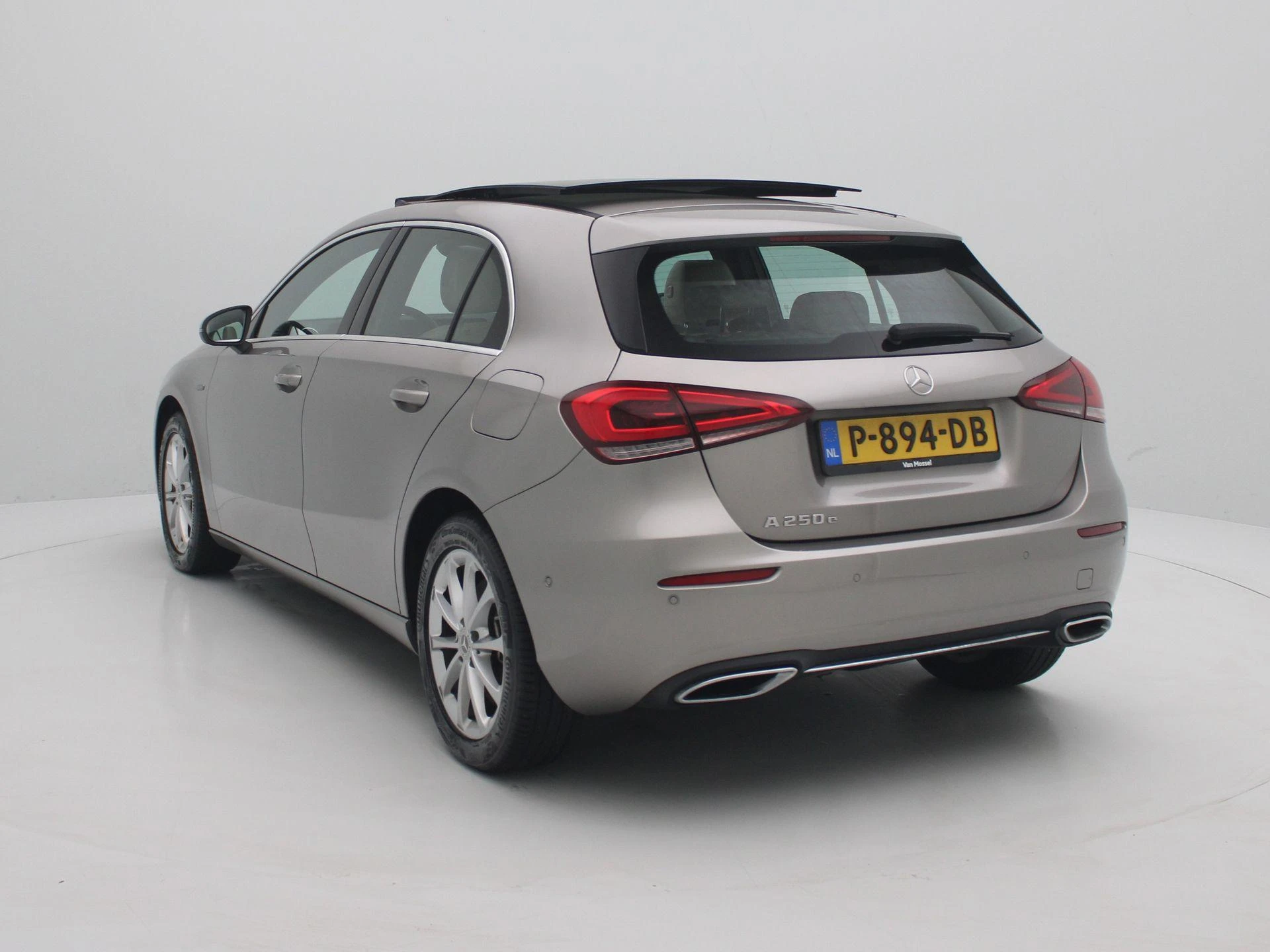 Mercedes-Benz A-Klasse 250e Aut. Premium Plus