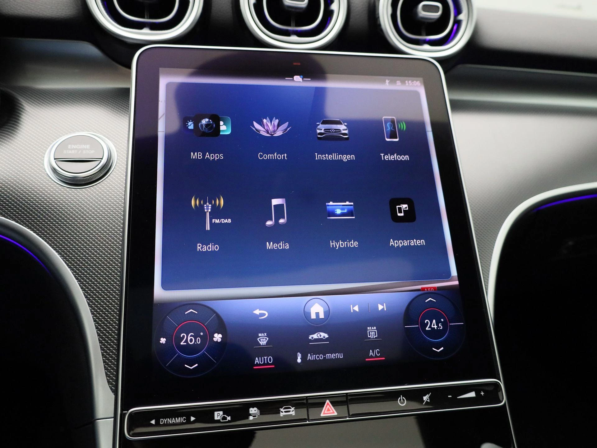 Mercedes-Benz-C-Klasse-image-13