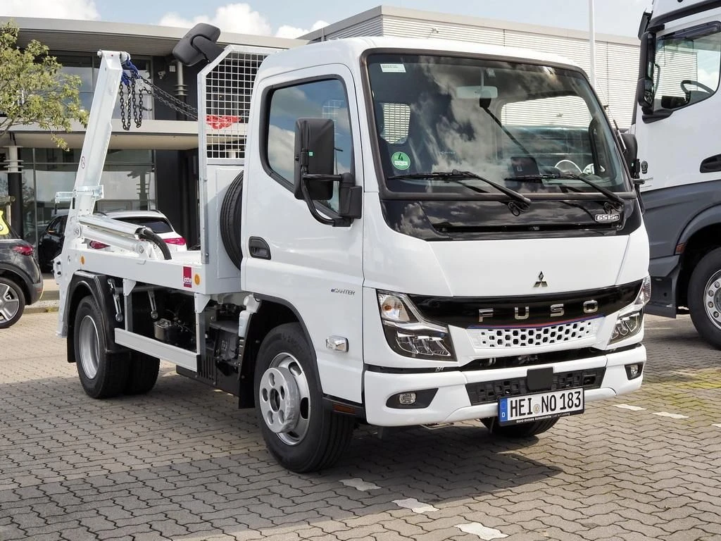 FUSO-Canter-image-2