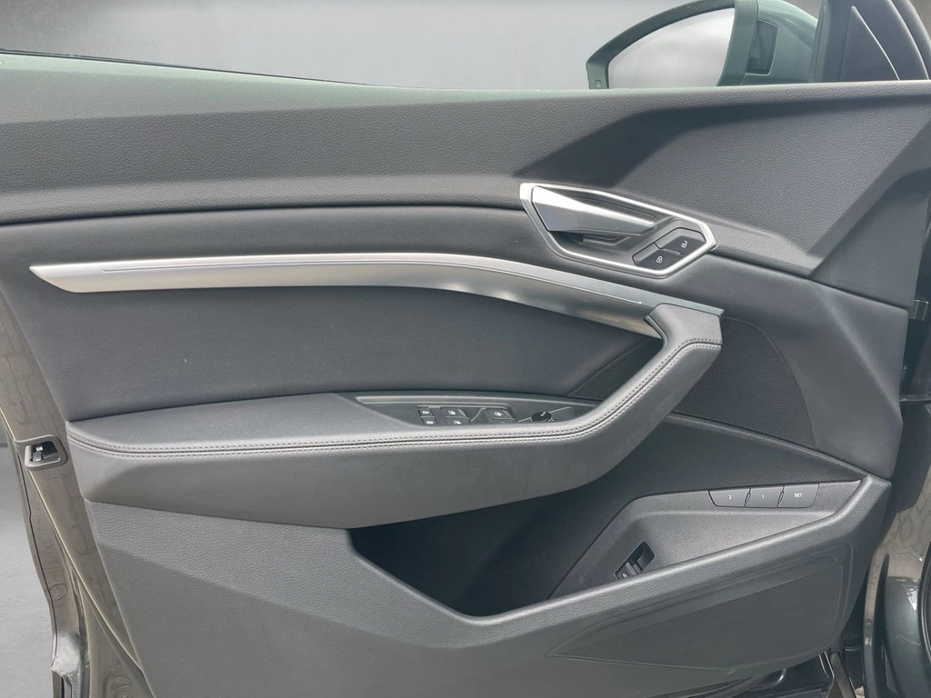Audi e-tron S line 55 quattro *SOH98%*HuD*Kamera*AHK*