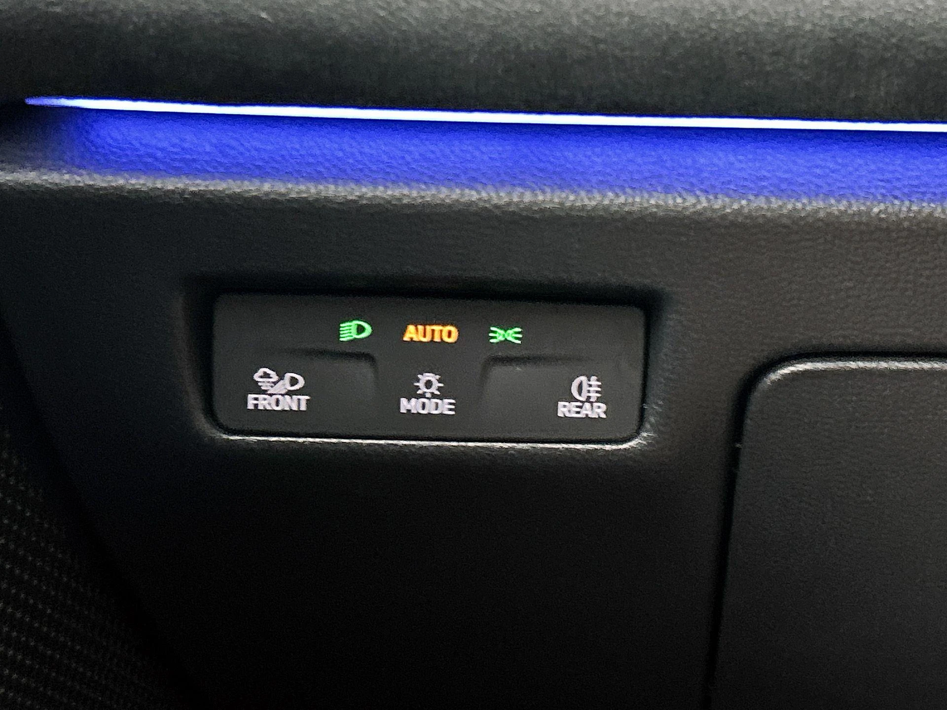 Volkswagen-Passat-image-22