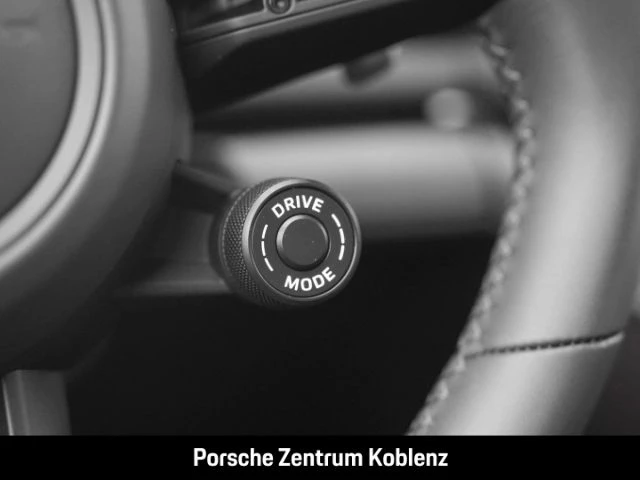 Porsche Panamera 4 E-Hybrid -