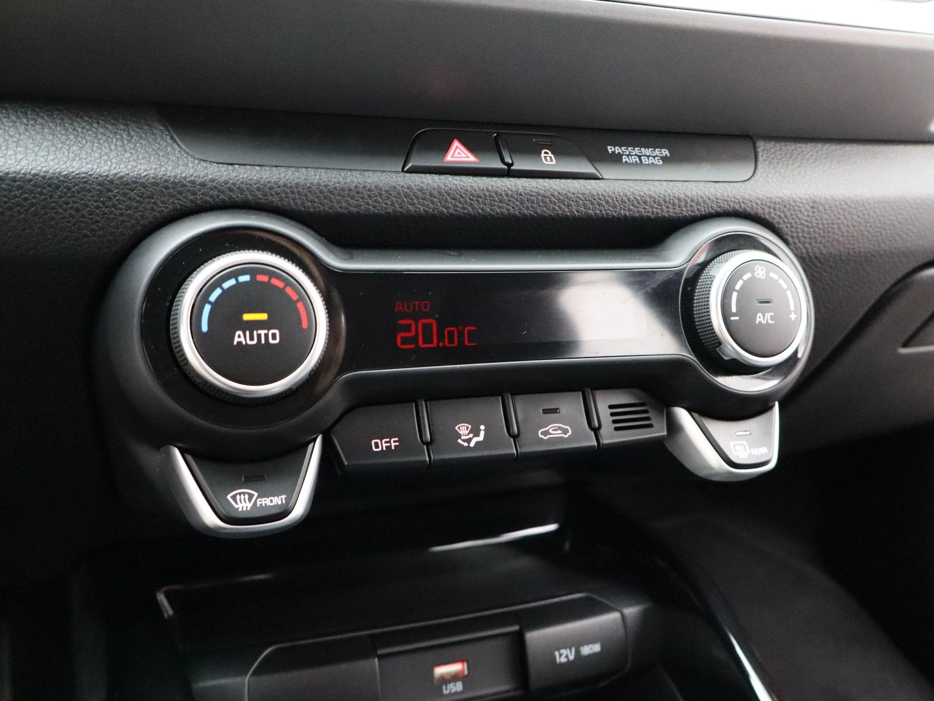 Kia-Stonic-image-21