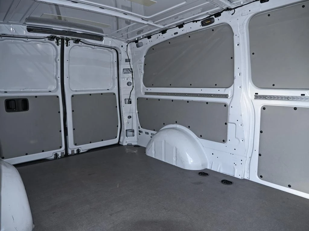 Mercedes-Benz-Vito 116-image-13