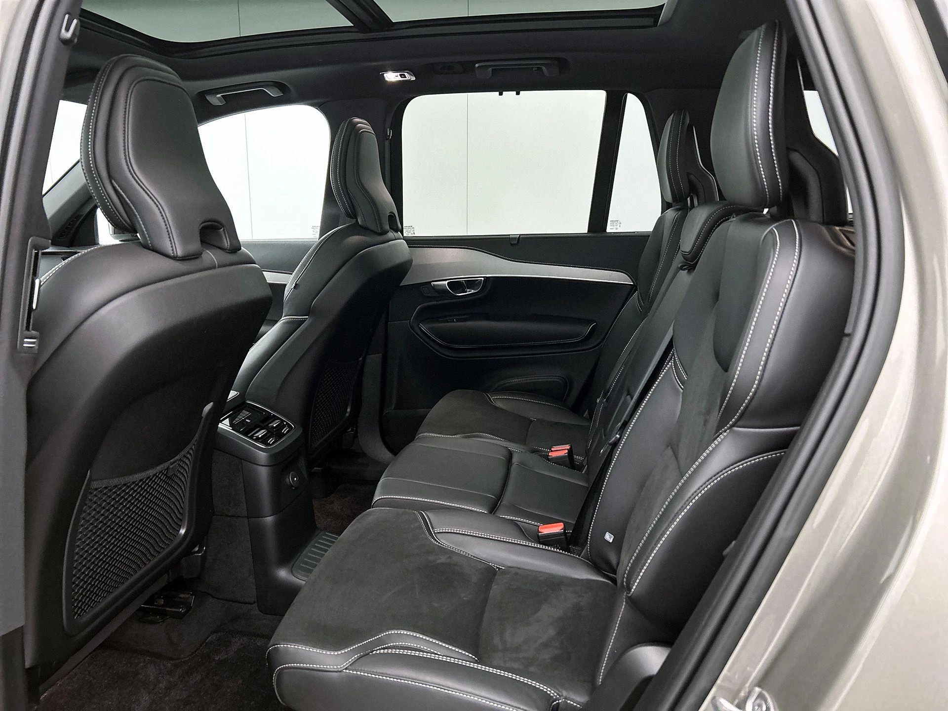 Volvo-XC90-image-29