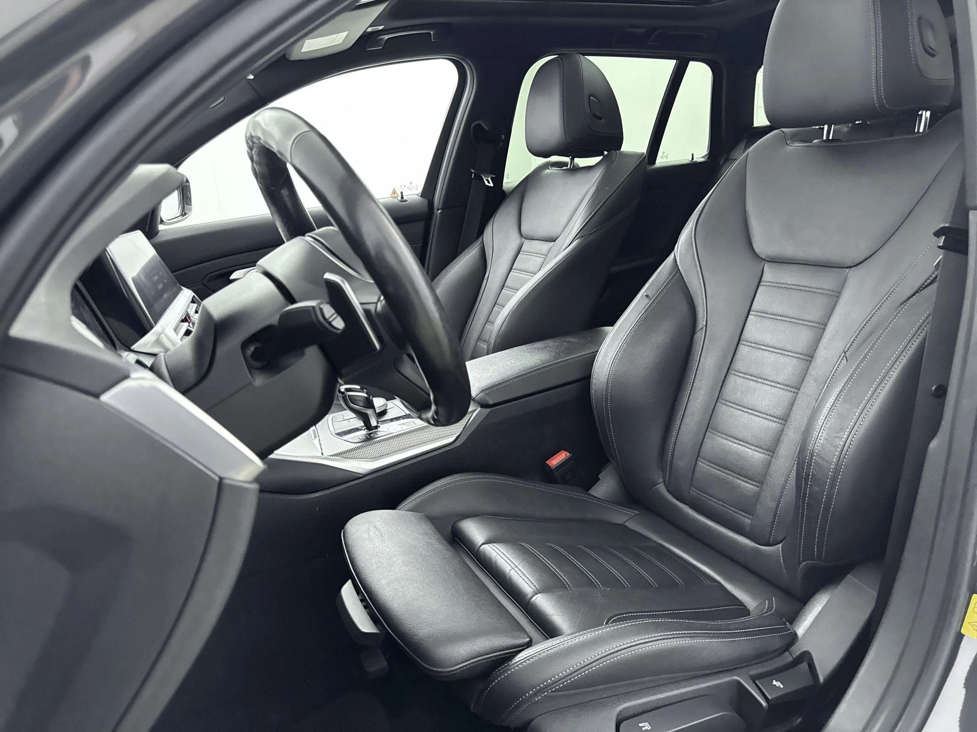 BMW-3 Serie-image-21