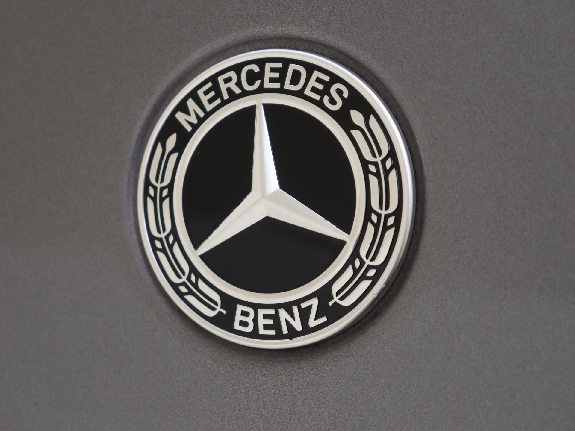 Mercedes-Benz GLA 250 e Business Solution AMG Limited