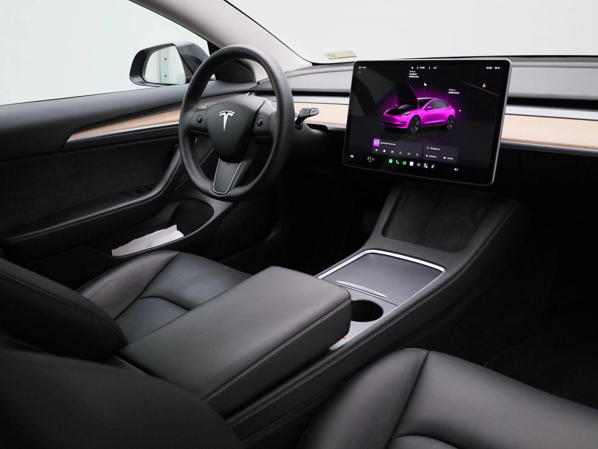 Tesla-Model 3-image-30