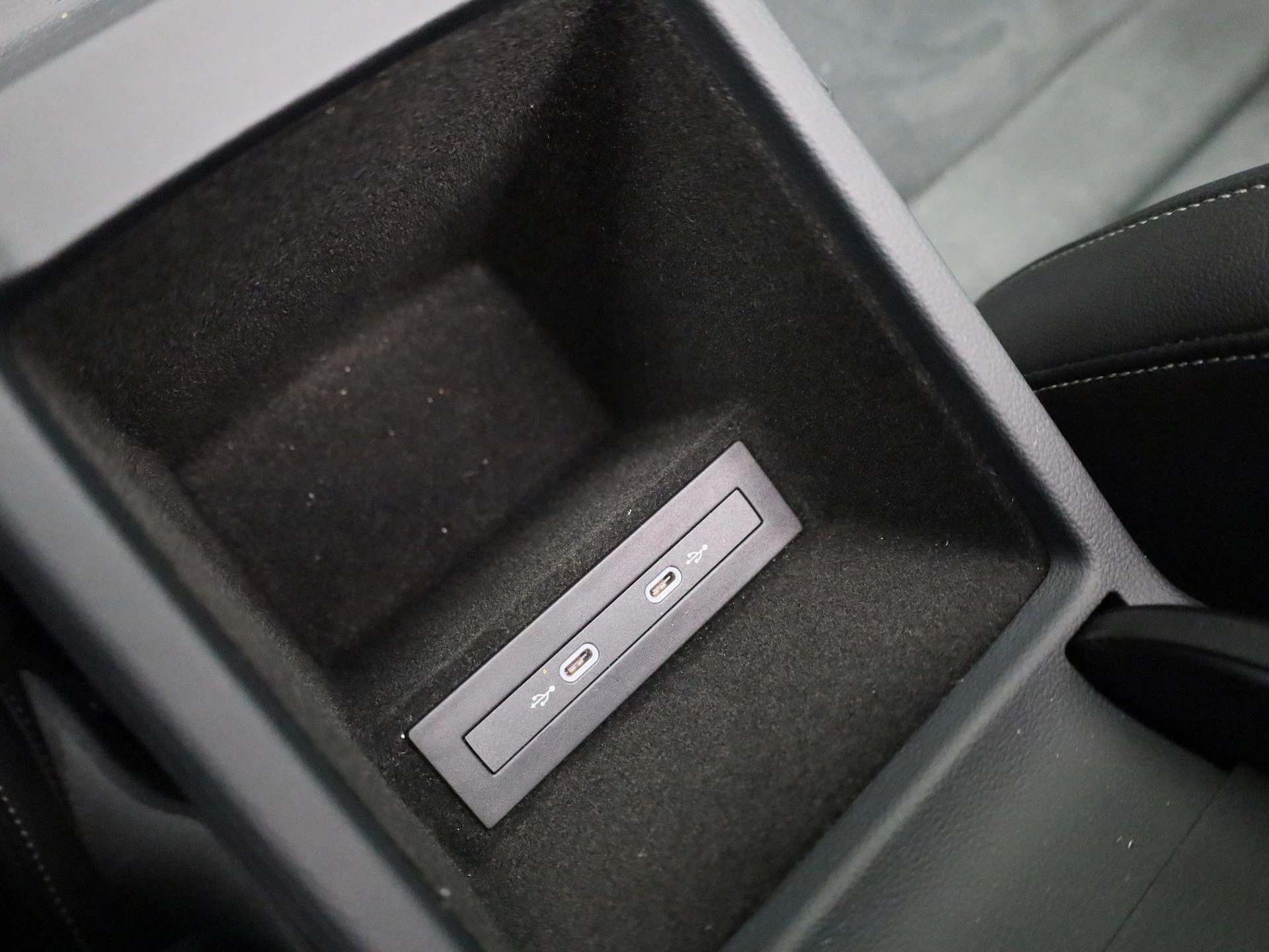Volkswagen-Arteon-image-34