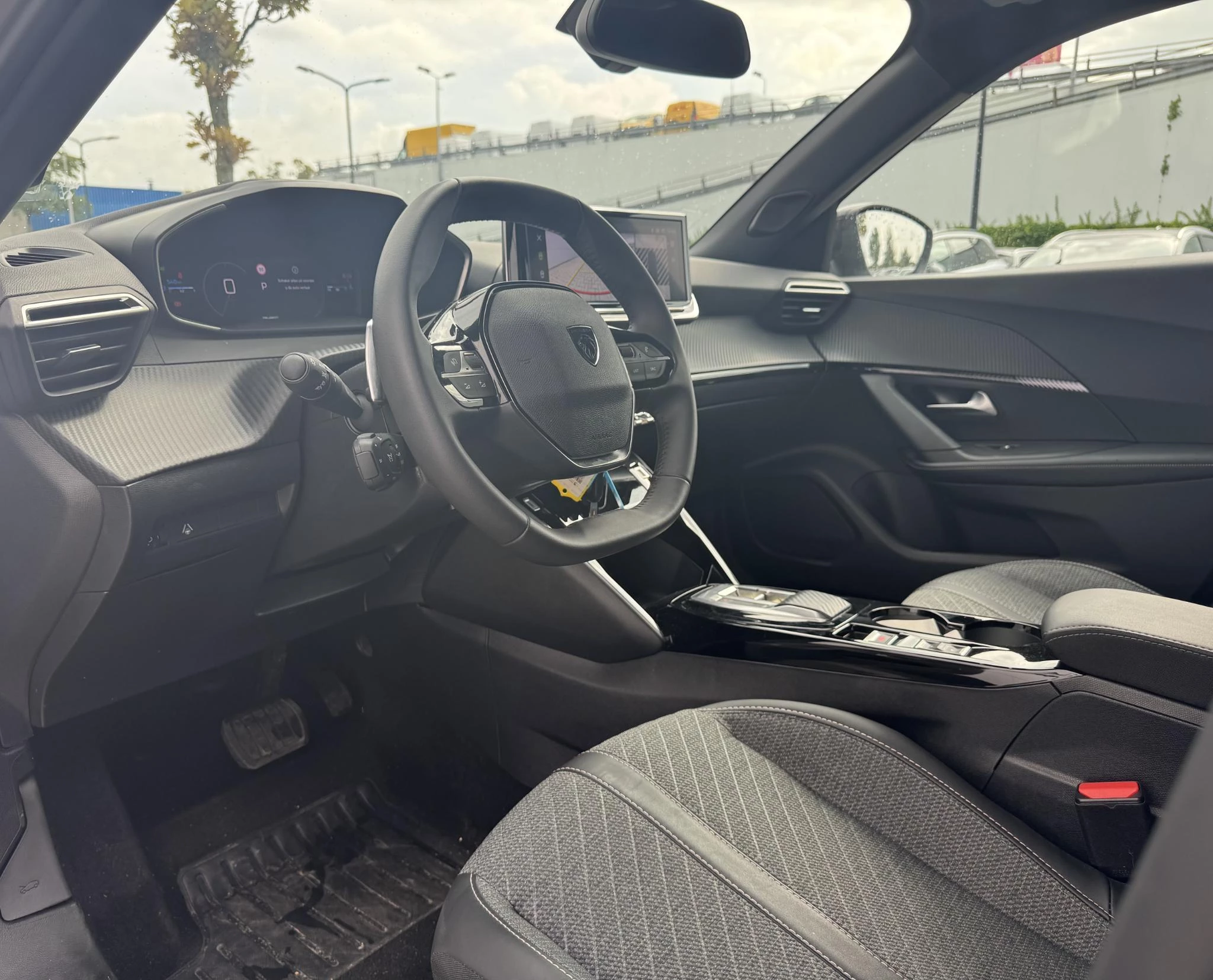 Peugeot-2008-image-10