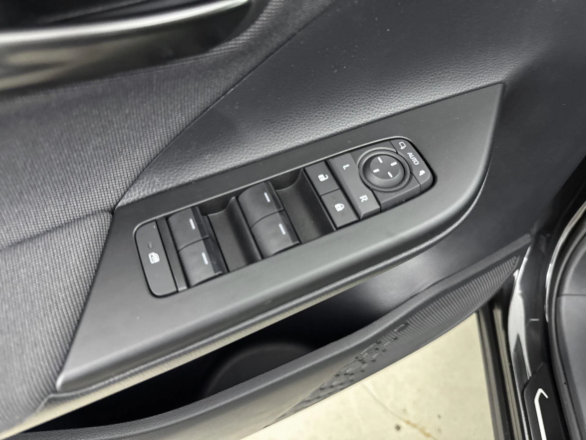 Toyota C-HR 2.0 Plug-in Hybrid Dynamic 220PK