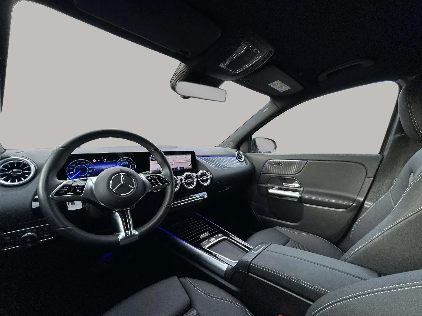 Mercedes-Benz-EQA-image-12