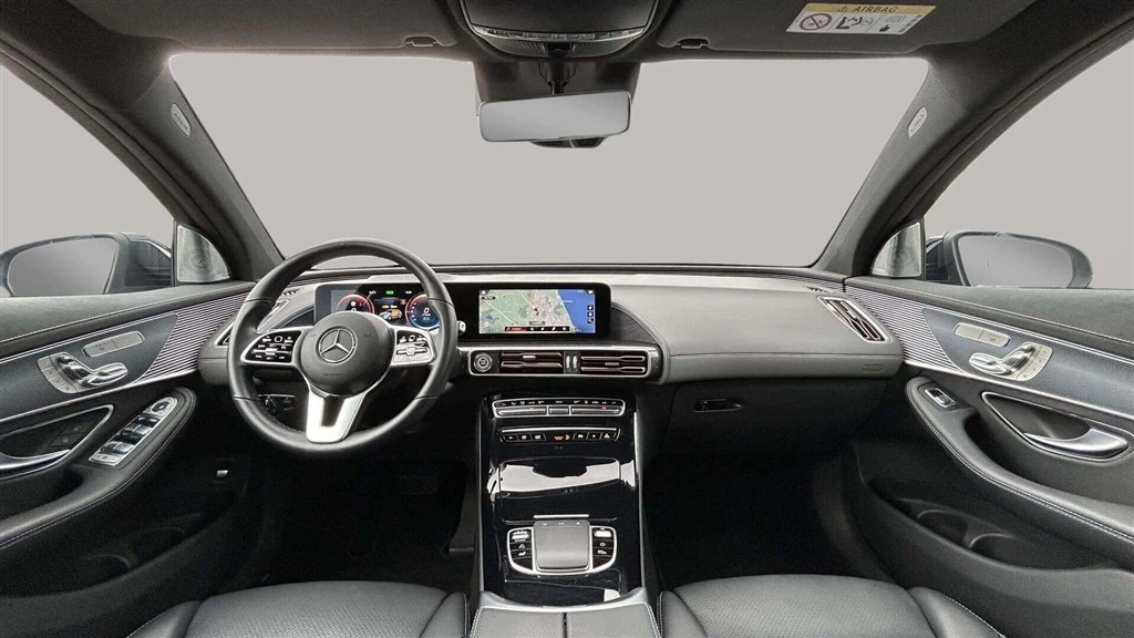 Mercedes-Benz-EQC-image-12