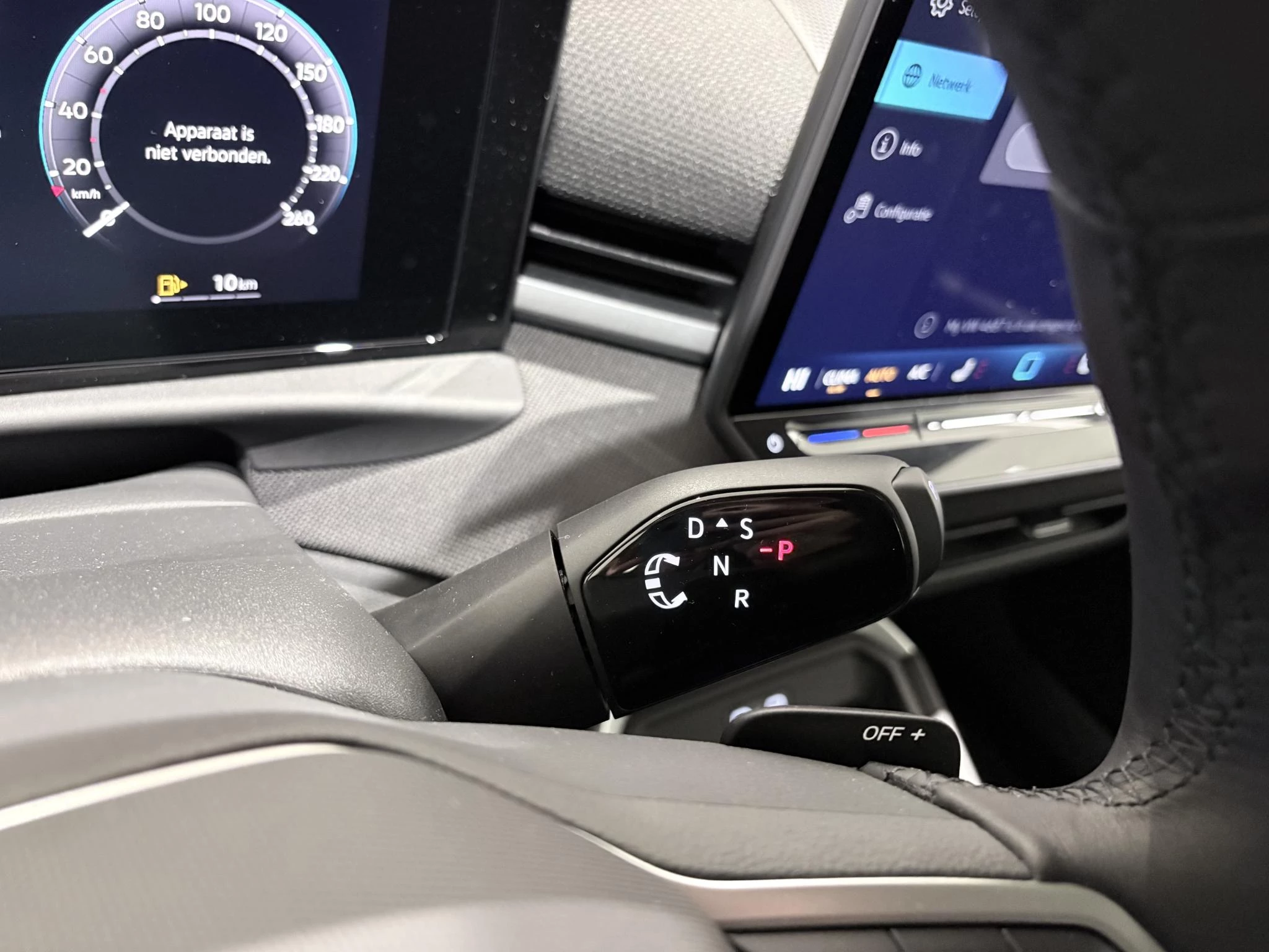 Volkswagen T-Roc 1.5 eTsi Life First Edition 116 PK Automaat