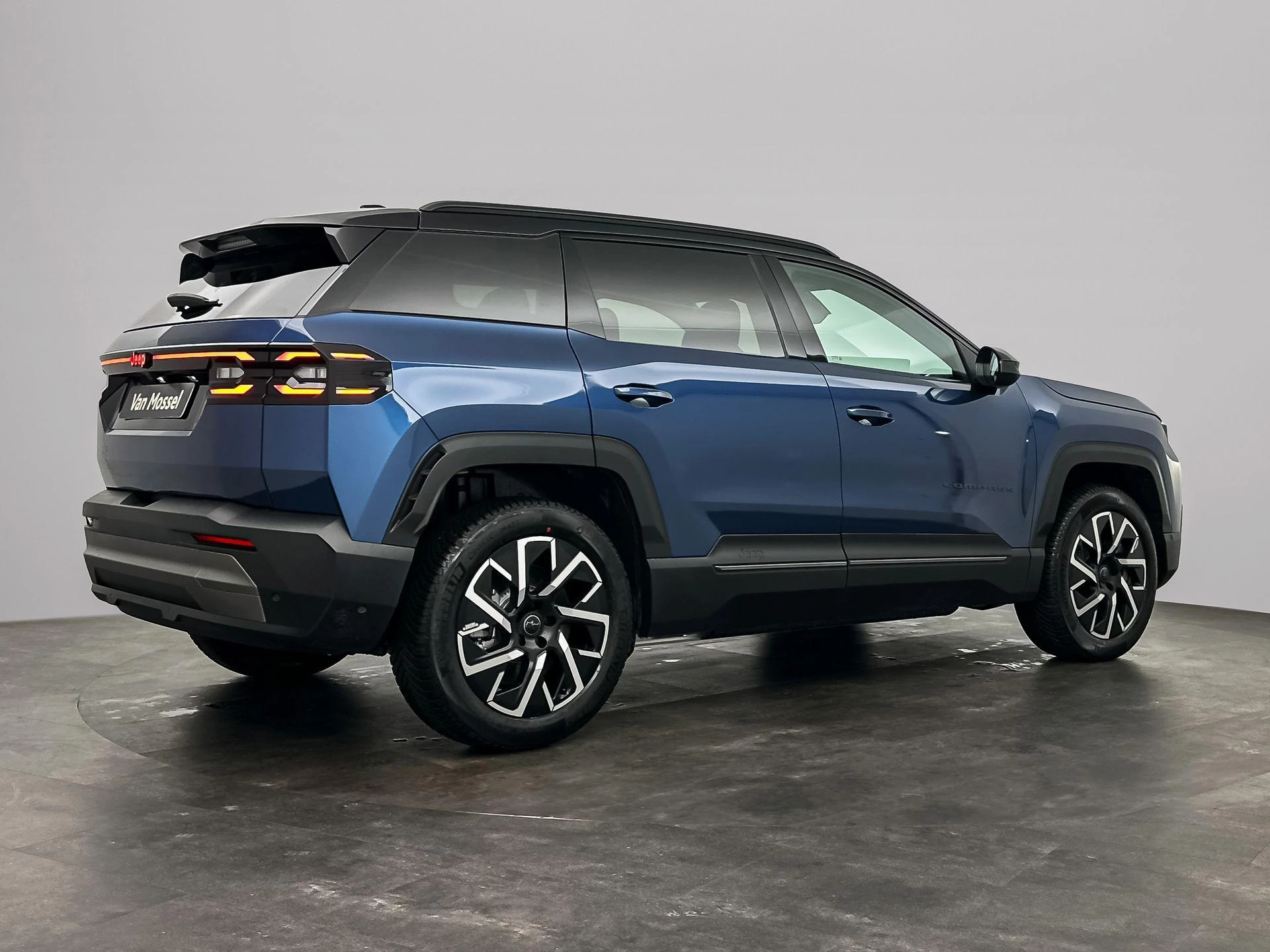 Jeep Compass 74kwh First Edition