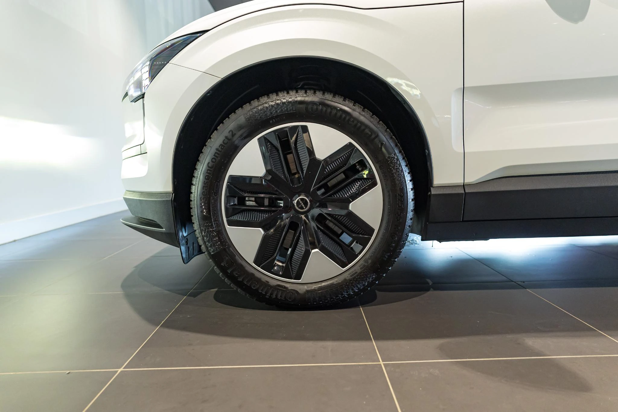 Volvo-EX30-image-8