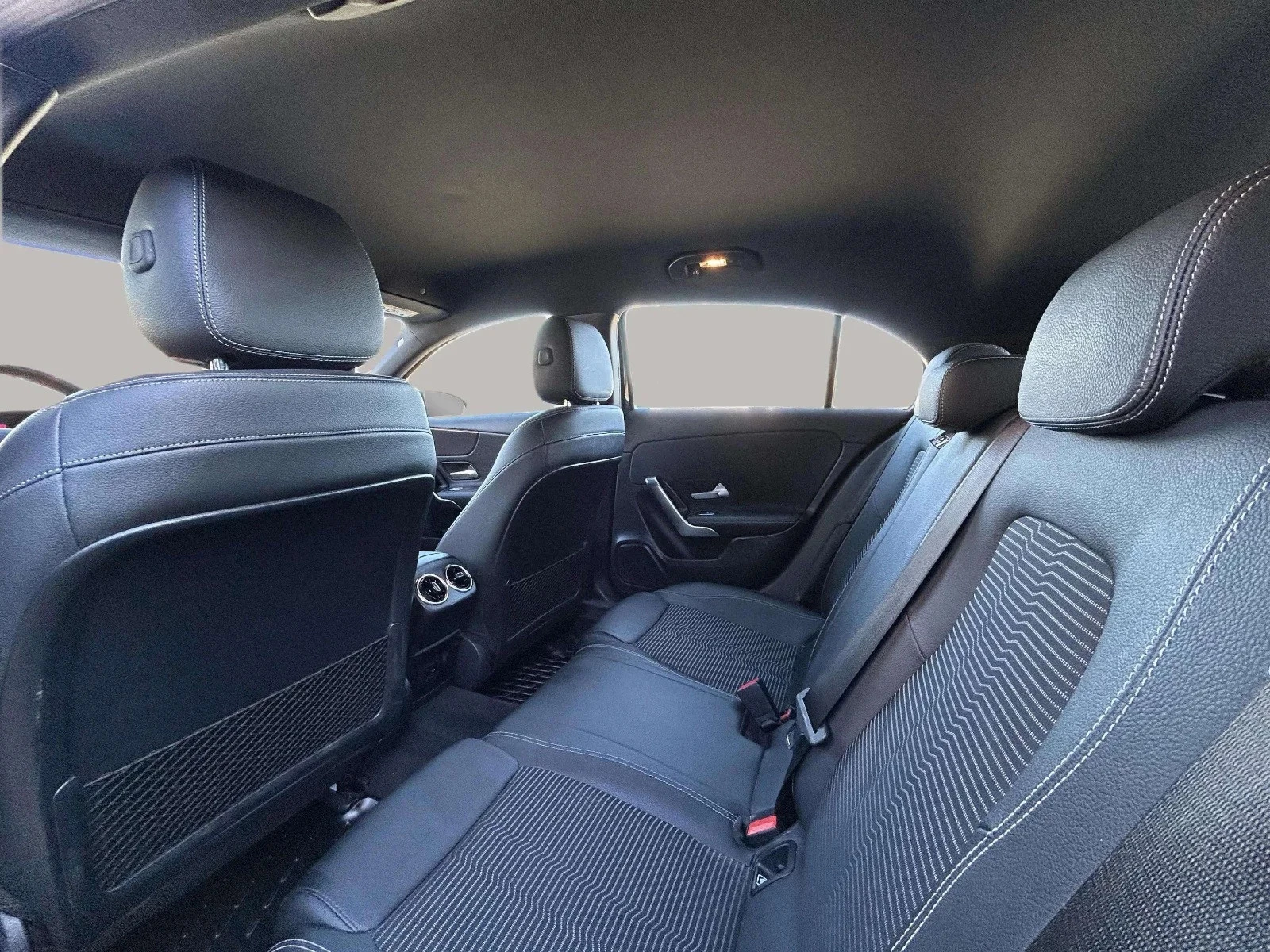 Mercedes-Benz-A-Klasse-image-14