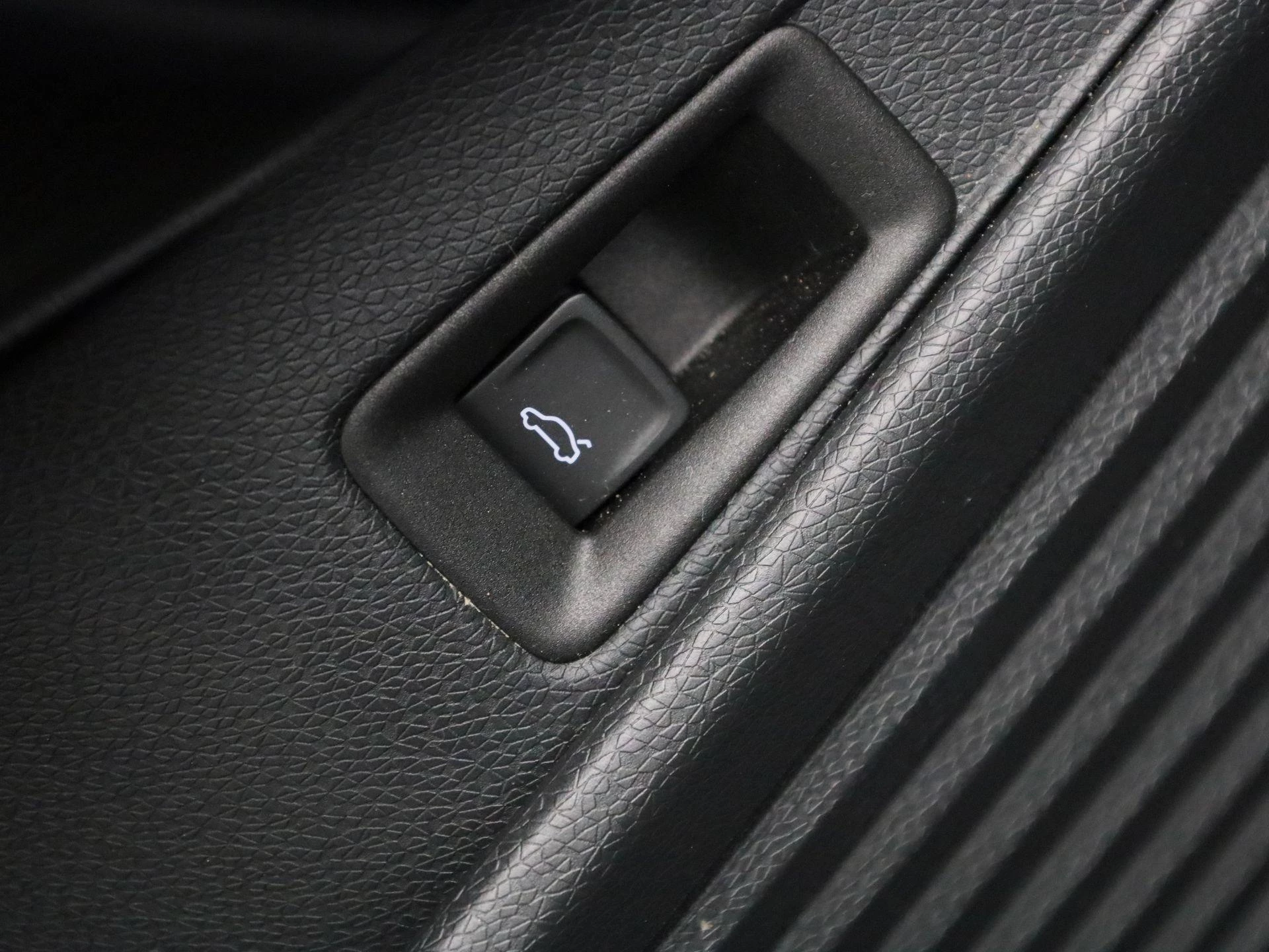 Volkswagen-ID.4-image-32