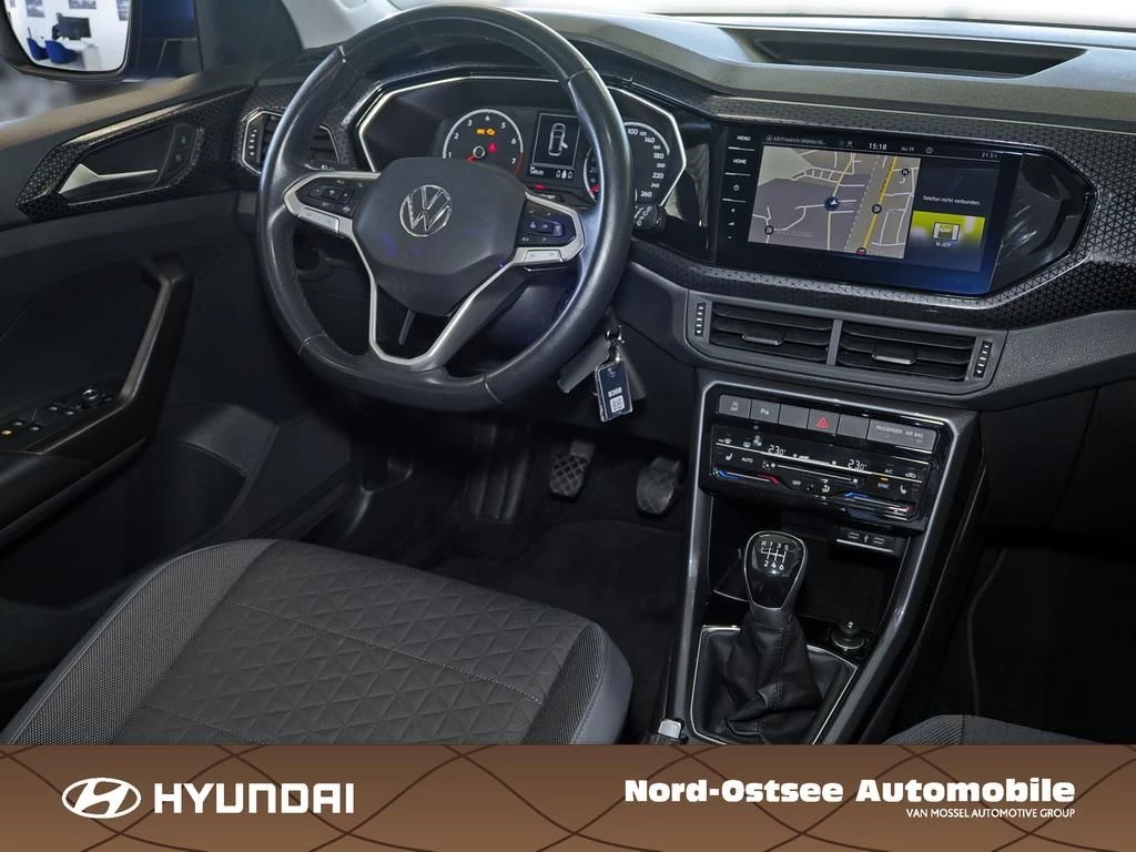 Volkswagen-T-Cross-image-8