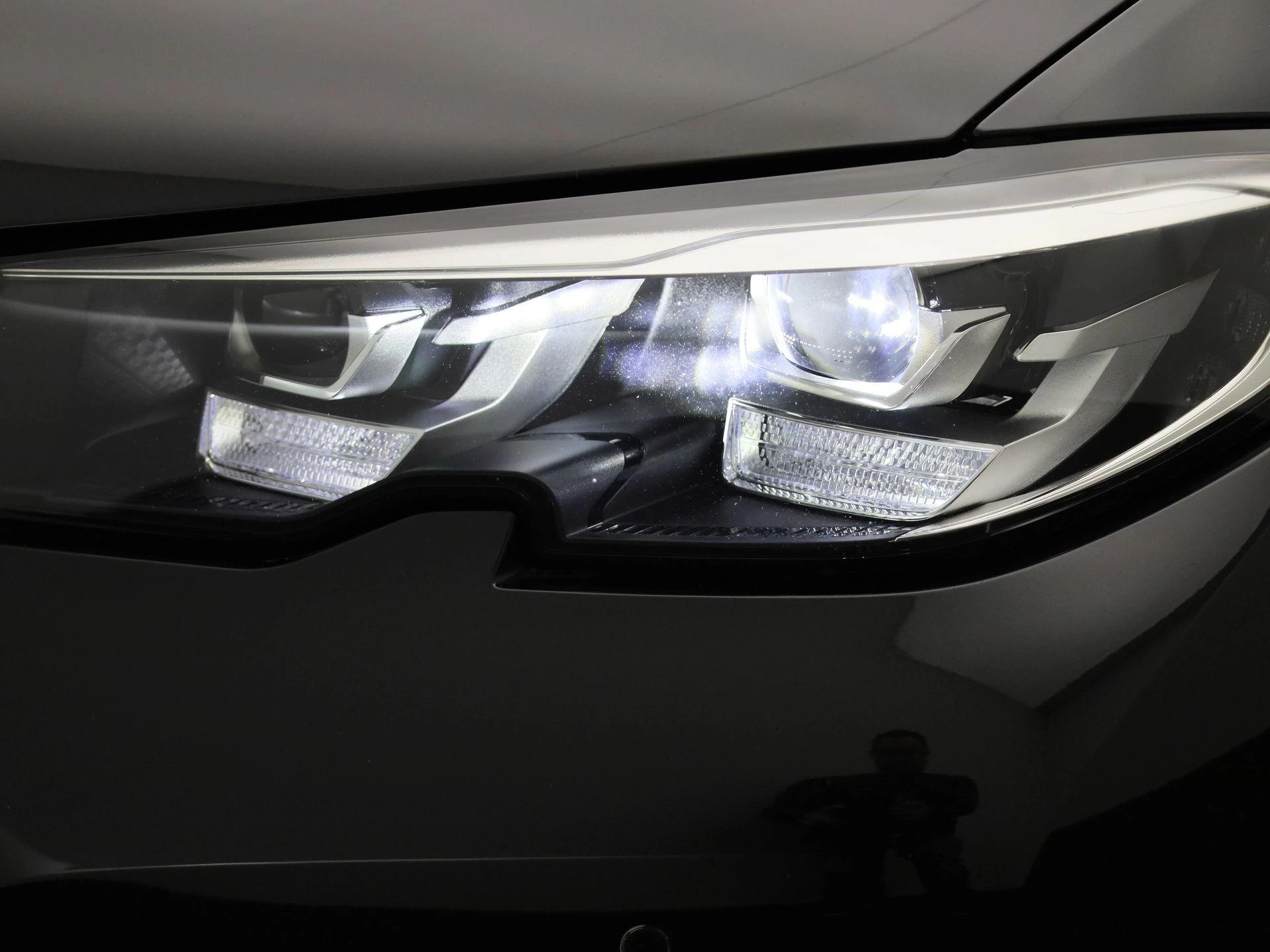 BMW-3 Serie-image-16