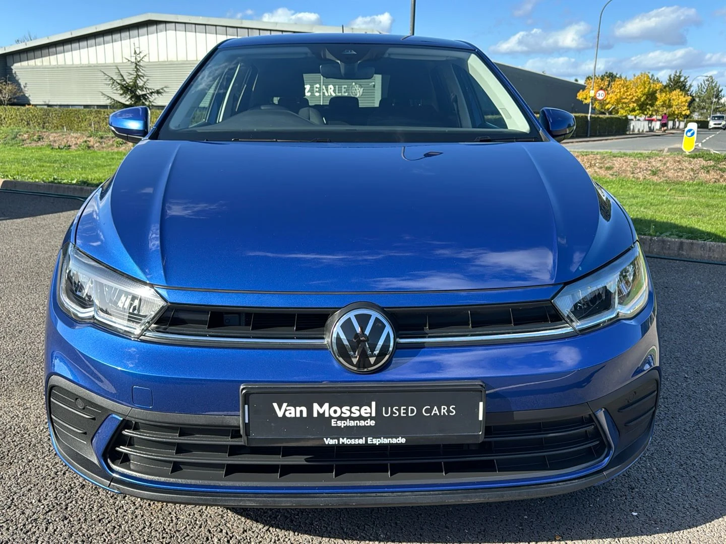 Volkswagen-Polo-image-4