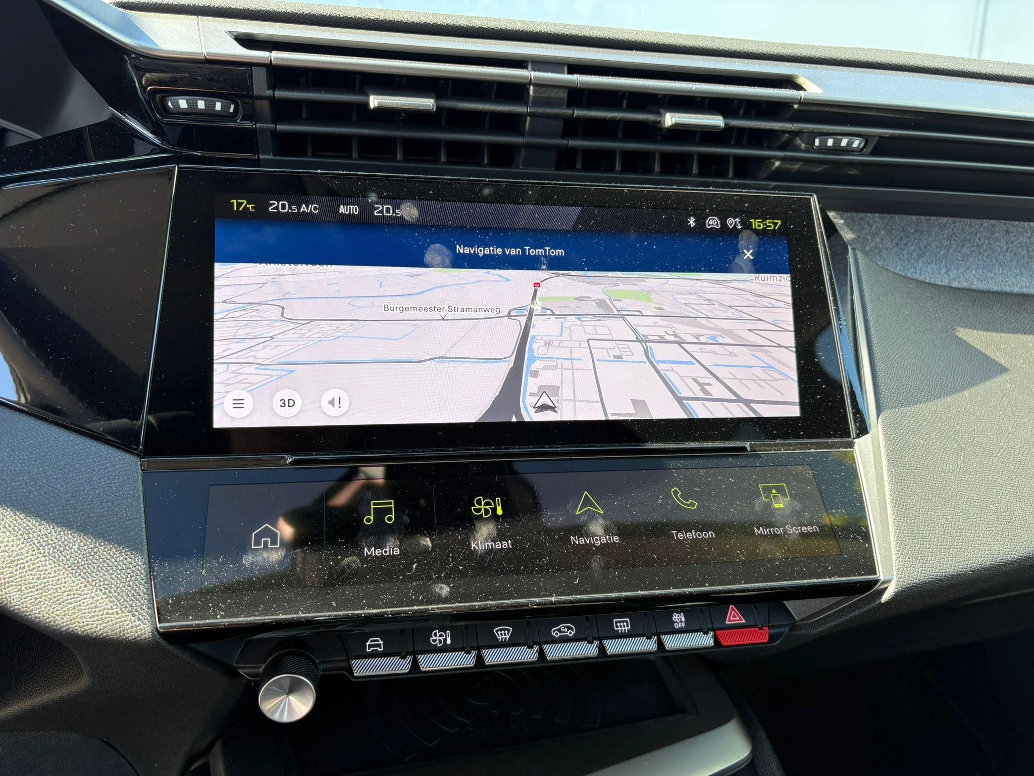 Peugeot-408-image-15