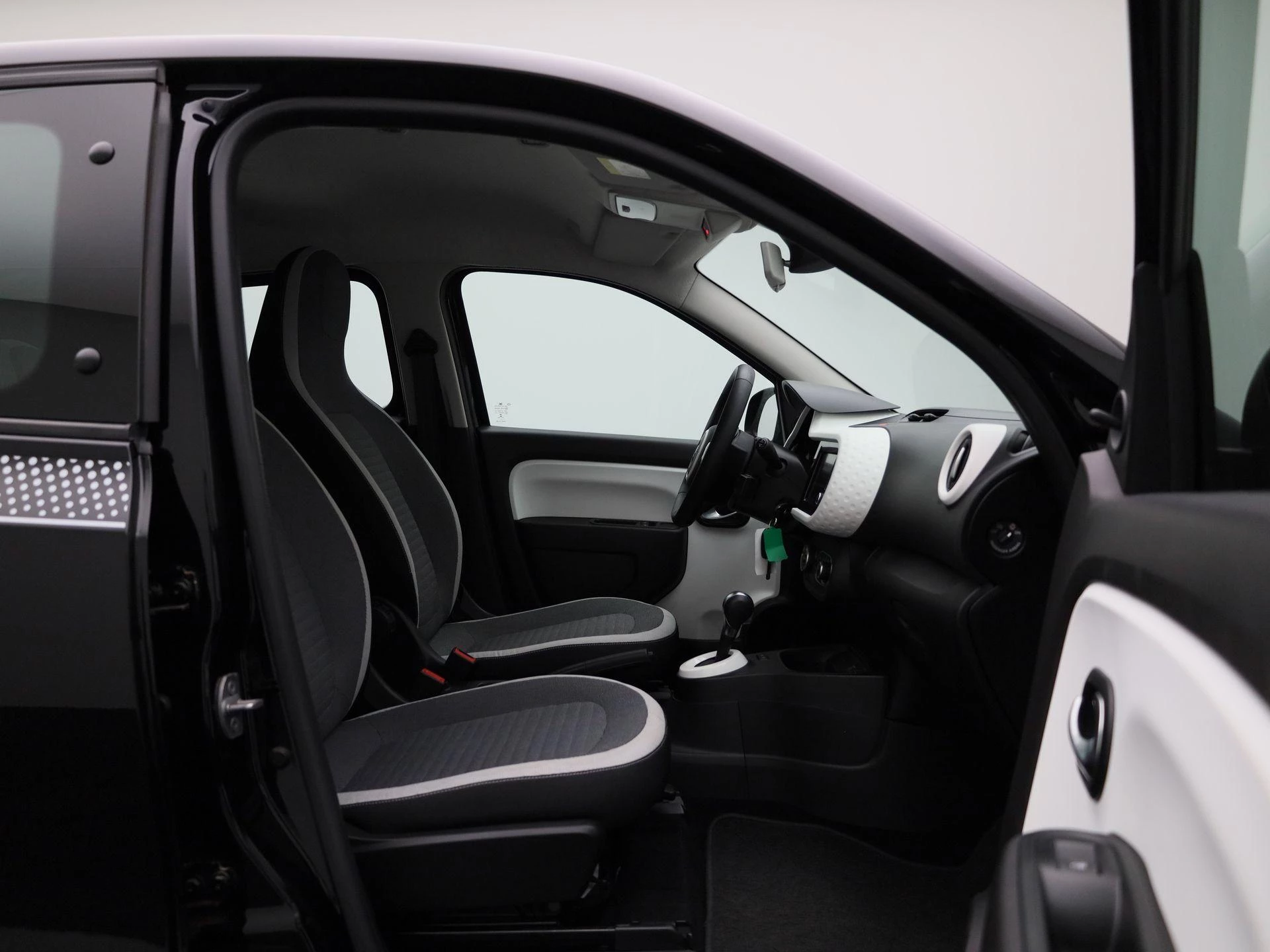 Renault-Twingo-image-29