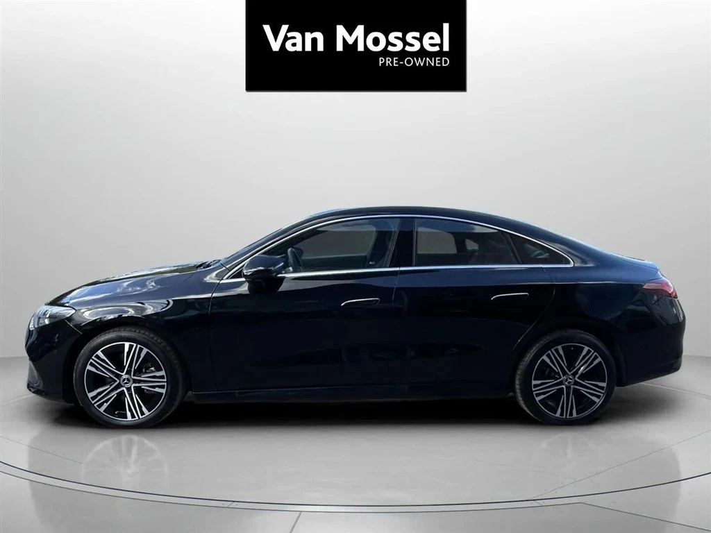 Mercedes-Benz-CLA-image-7