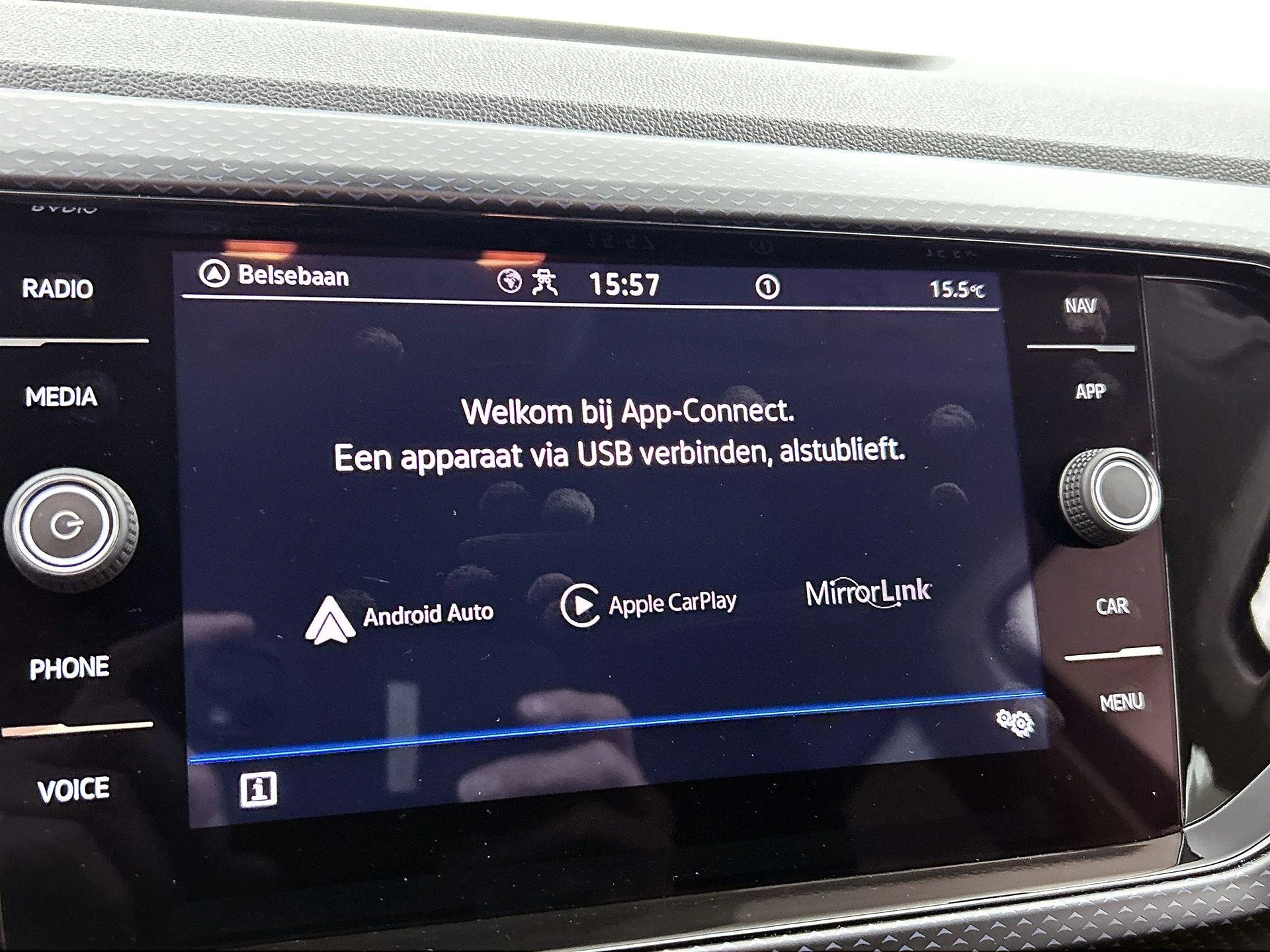 Volkswagen-T-Cross-image-8