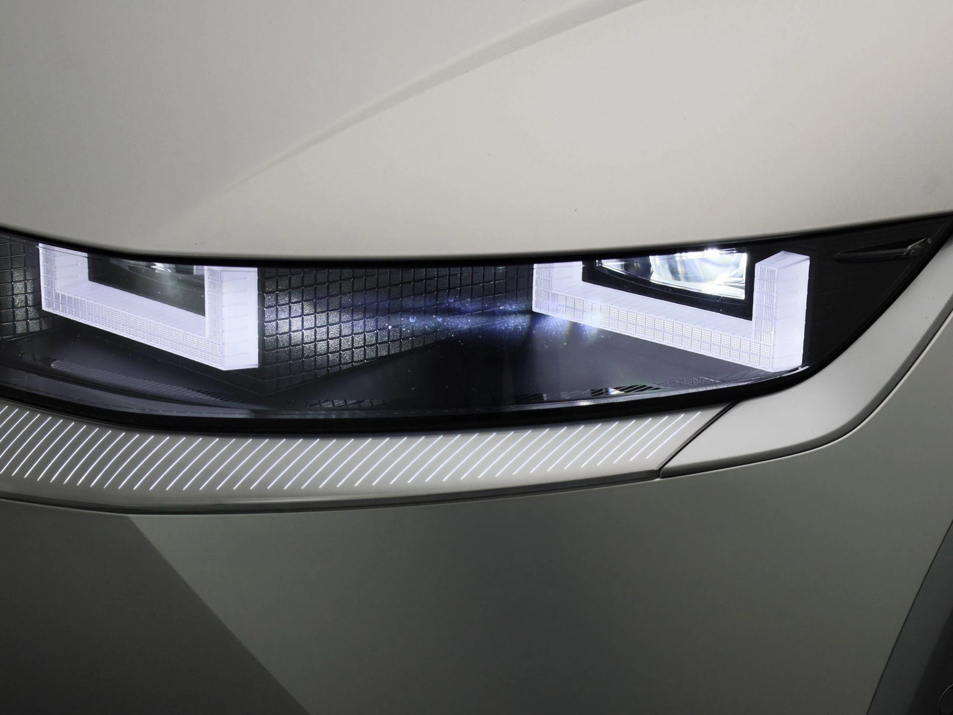 Hyundai-IONIQ 5-image-15