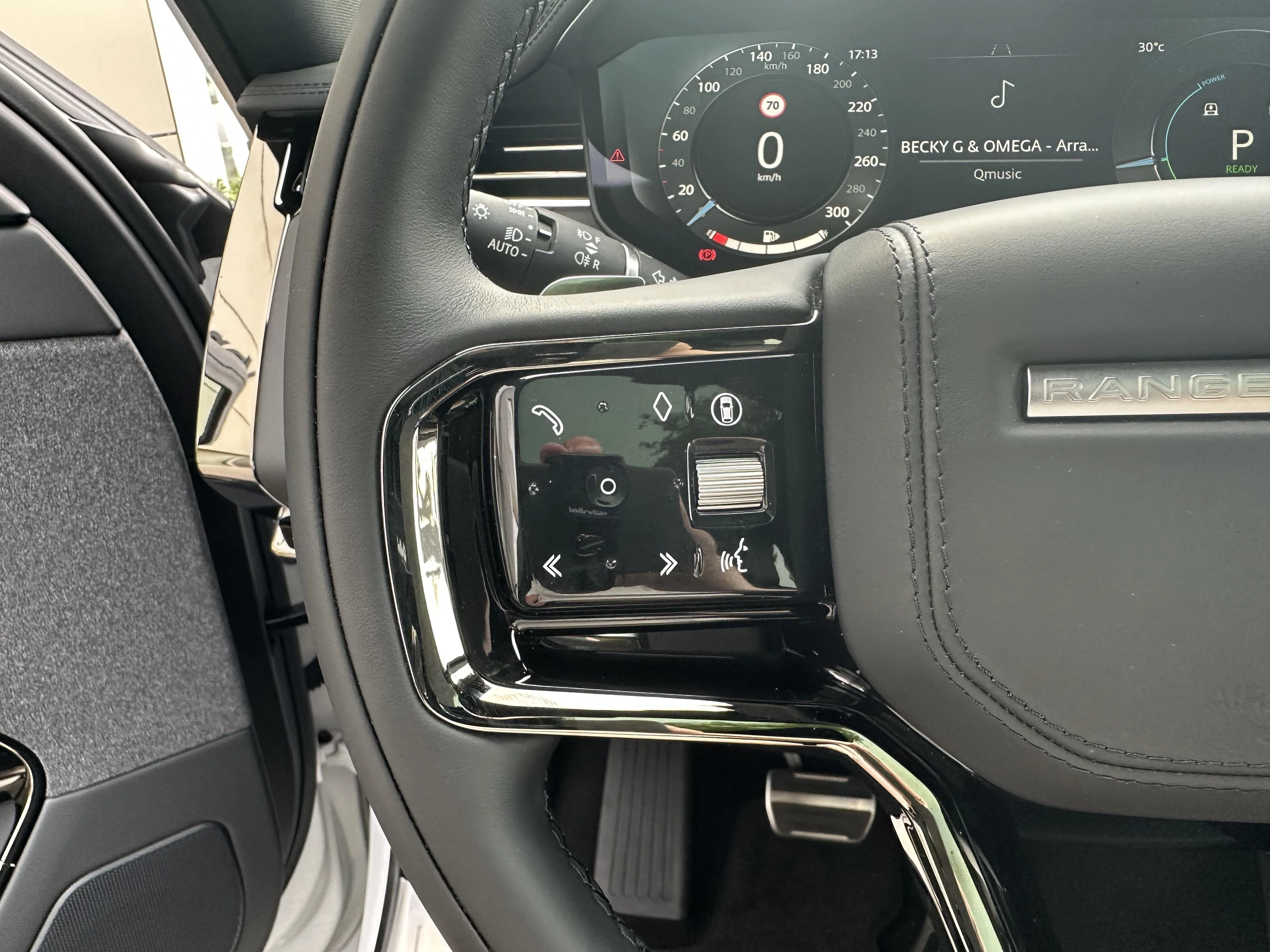 Land Rover-Range Rover Sport-image-14