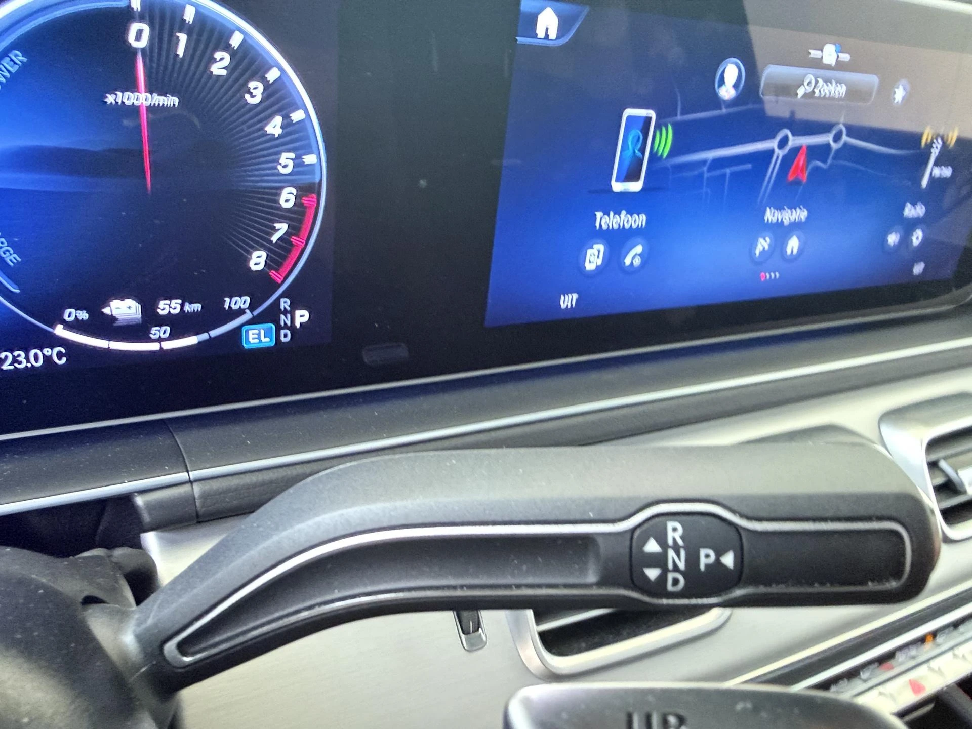 Mercedes-Benz-GLE-image-13
