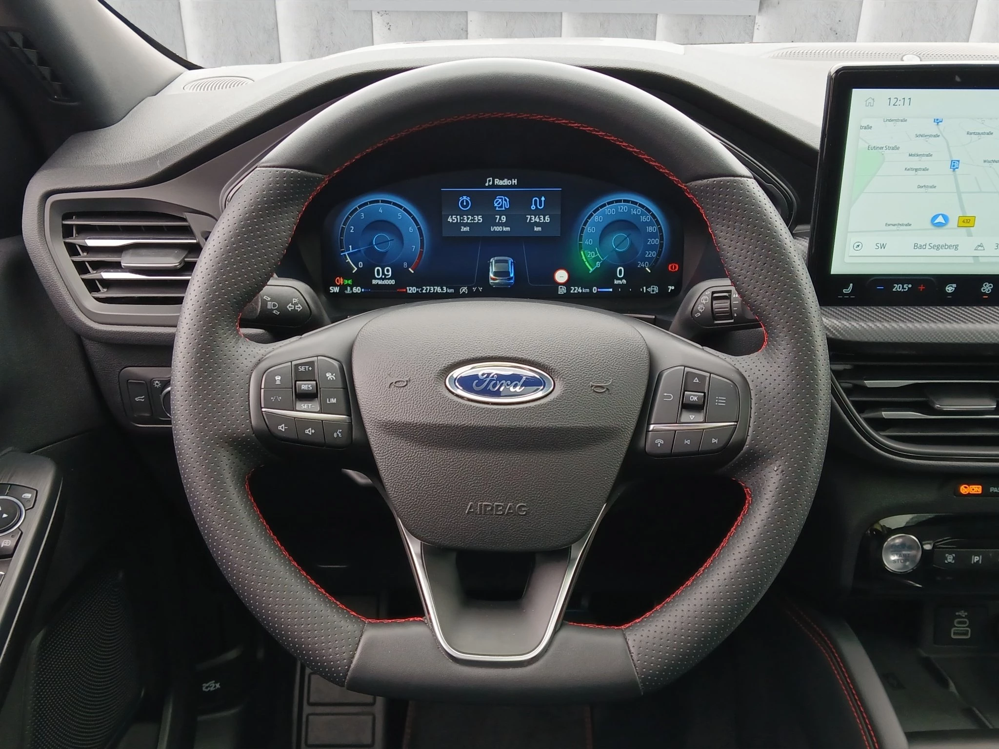 Ford Kuga ST-Line X*PANO*AHK*LED-MATRIX*360GRAD*ACC*NAVI*SOUND-SYS.