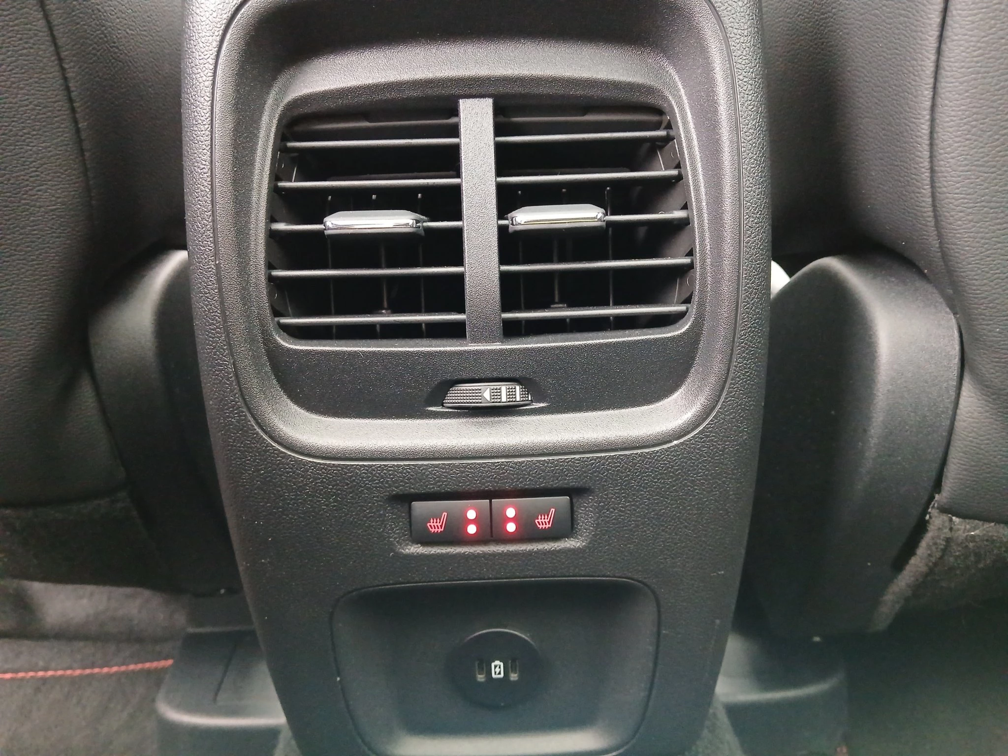 Ford Kuga ST-Line X*PANO*AHK*KAM*ACC*NAVI*SOUND-SYS.