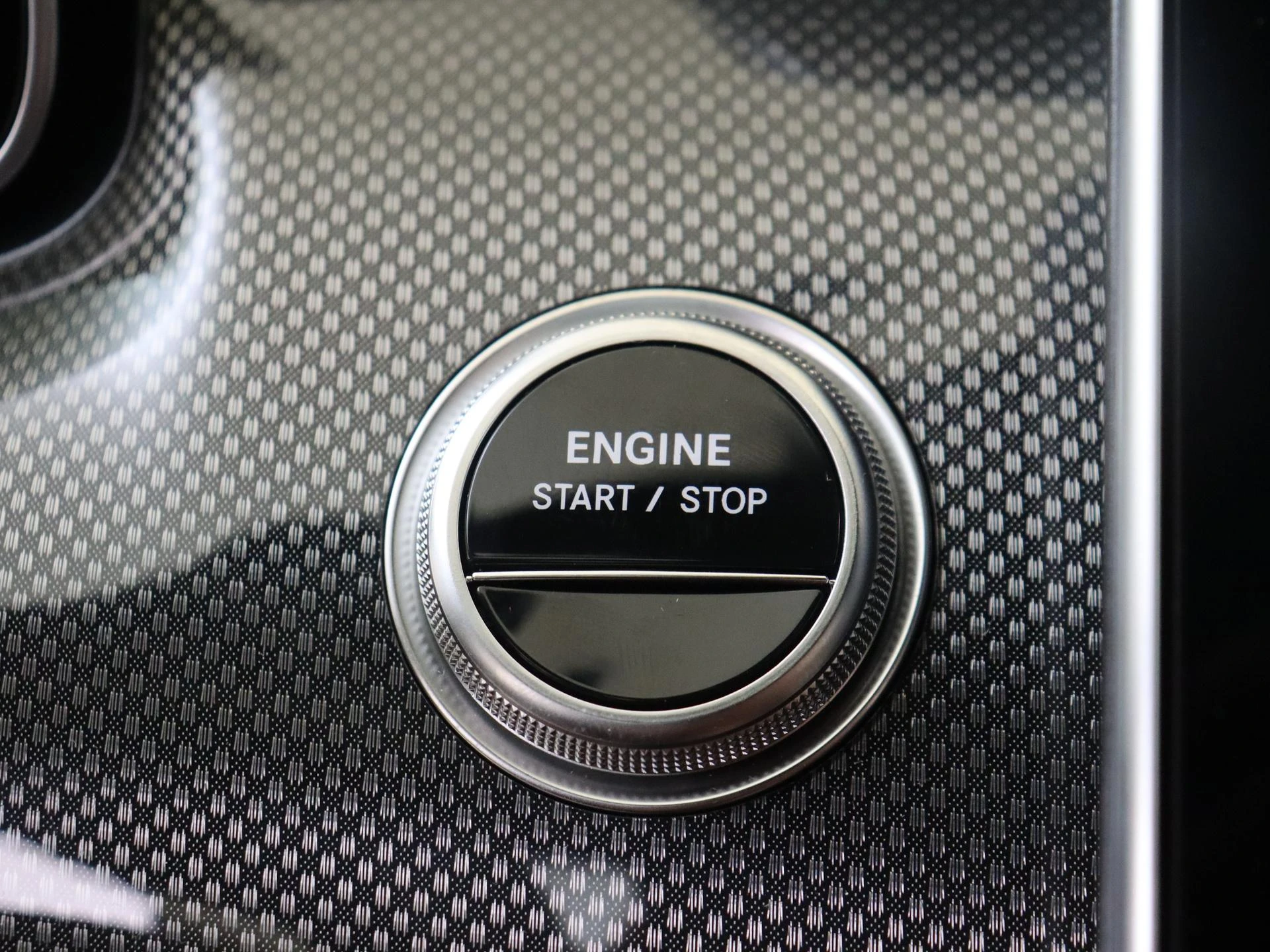 Mercedes-Benz-C-Klasse-image-20