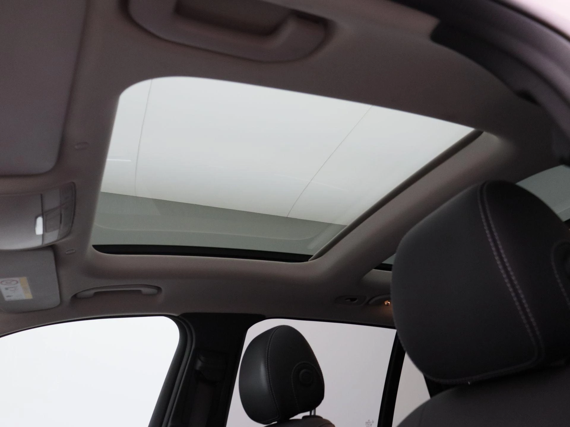 Mercedes-Benz GLC 300d SUV + LEDER + PANORAMISCH DAK + CARPLAY + TREKHAAK +