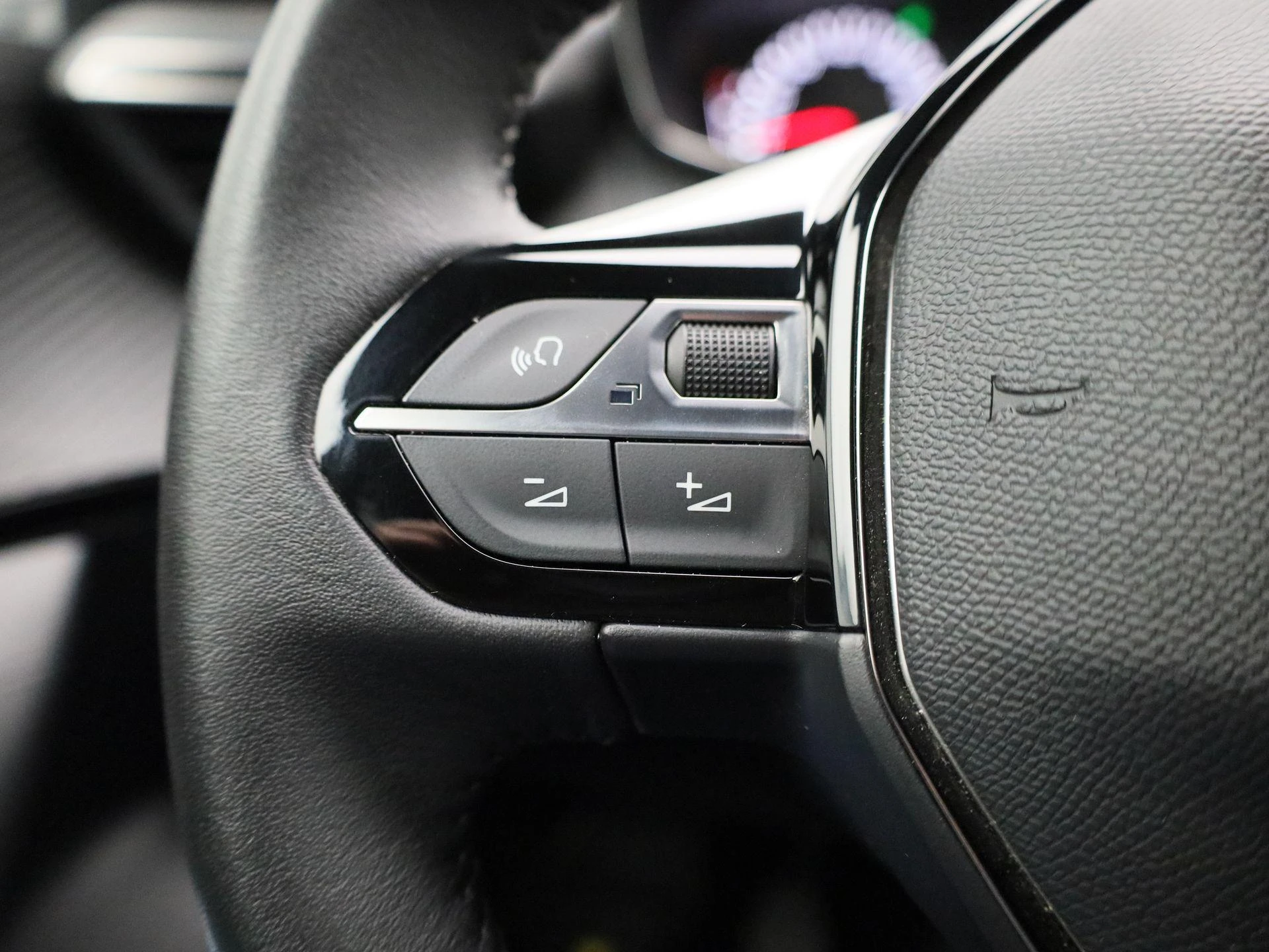 Peugeot-2008-image-18