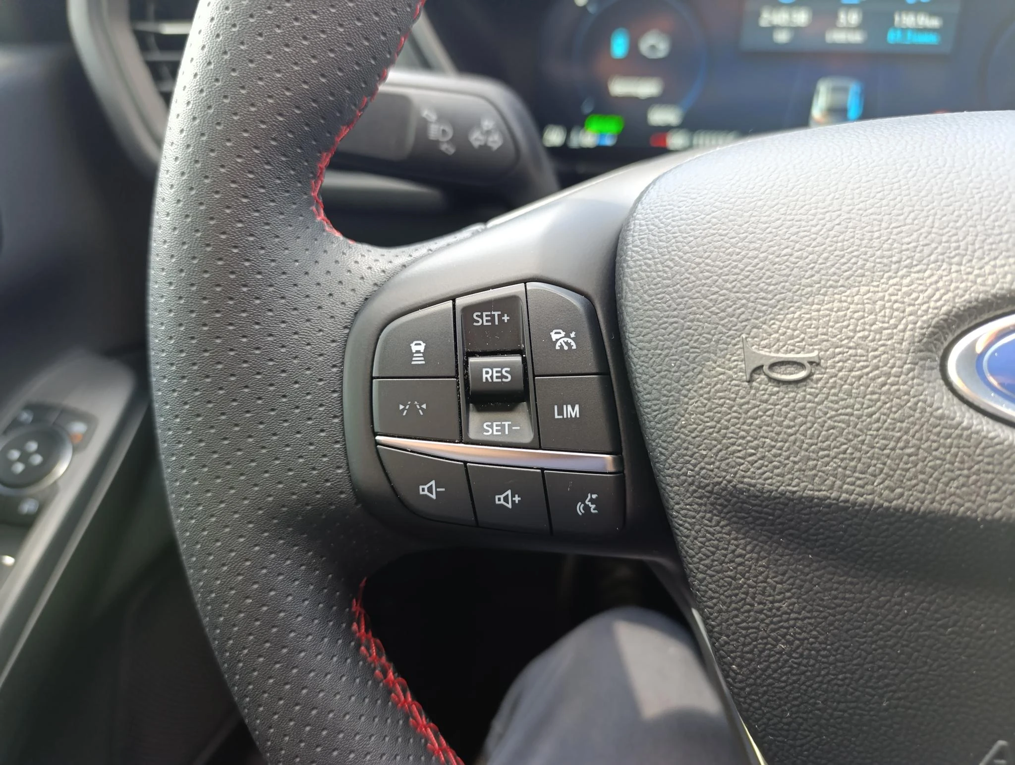 Ford-Kuga-image-22