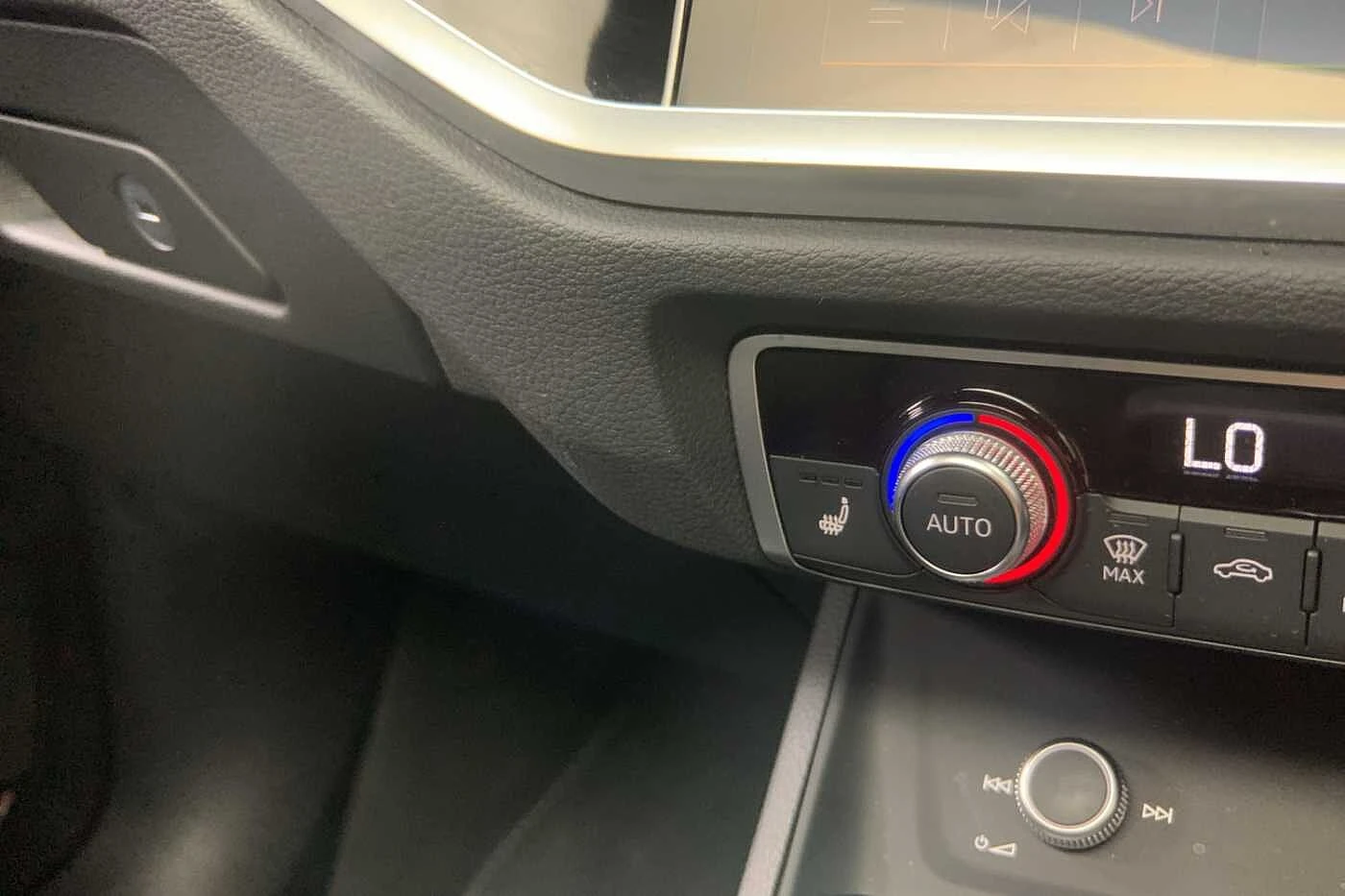 Audi-Q3-image-18